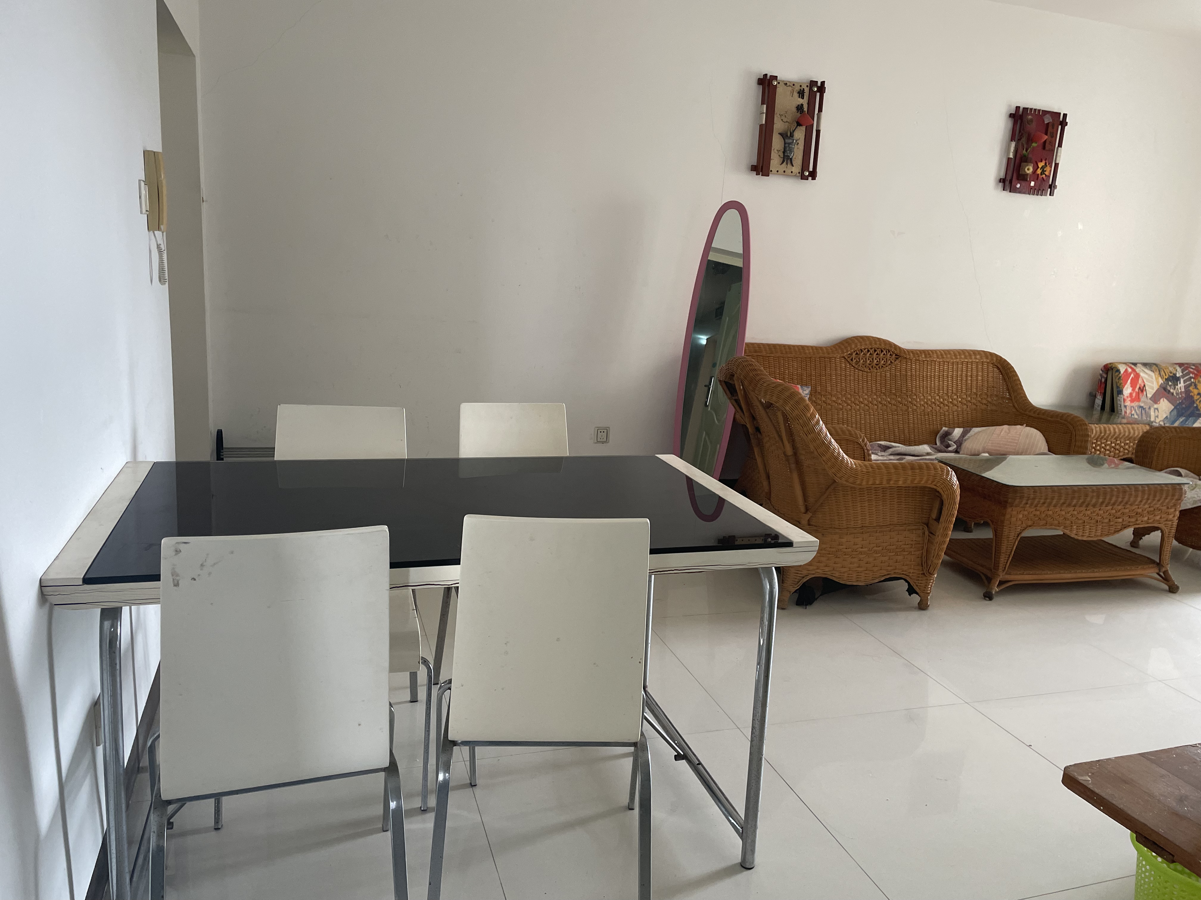 金外滩 2室1厅1卫 120.0万 金外滩 2室1厅1卫 120.0万客厅