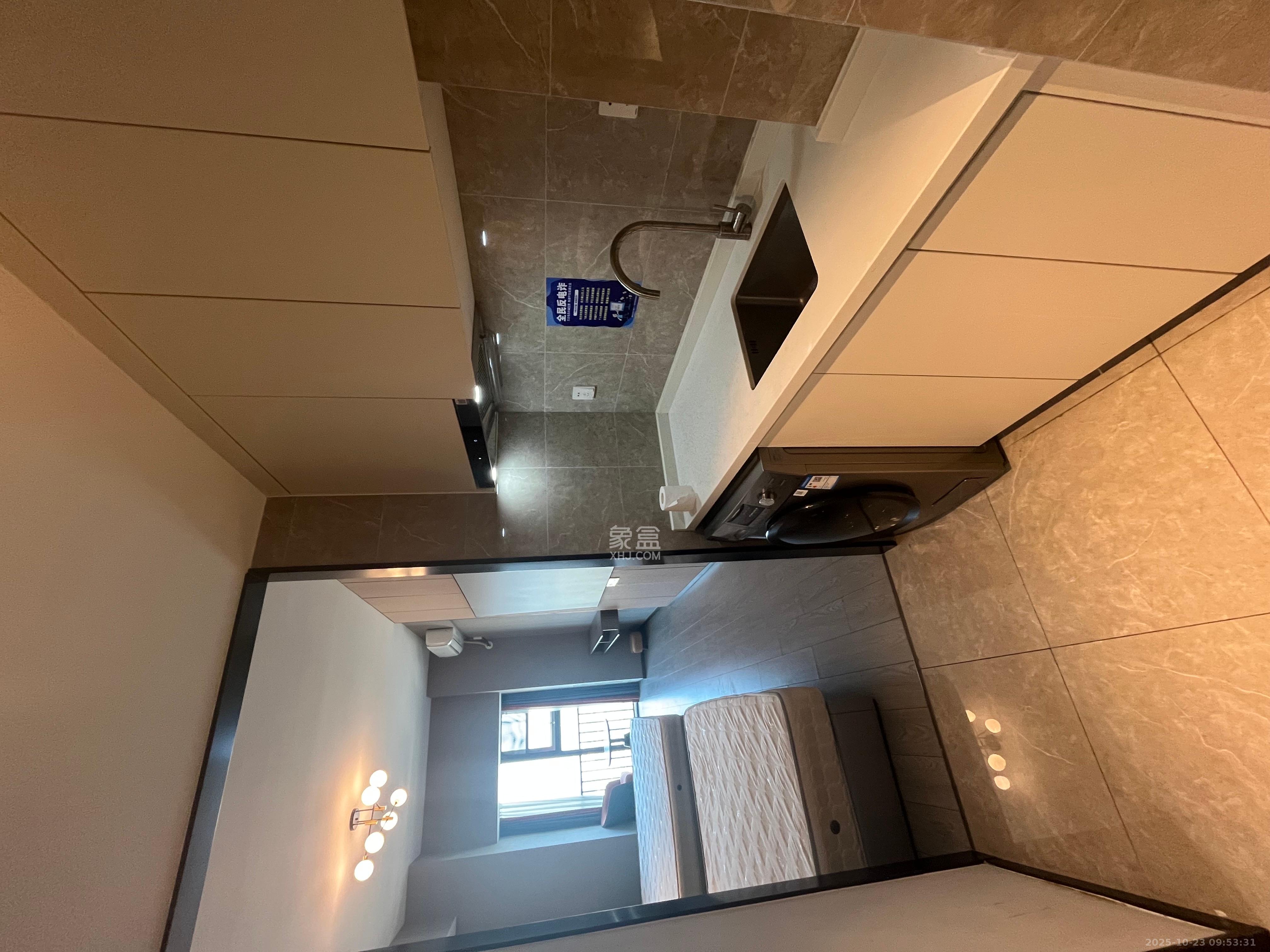 华润置地中心  1室1厅1卫    2300.0元/月室内图