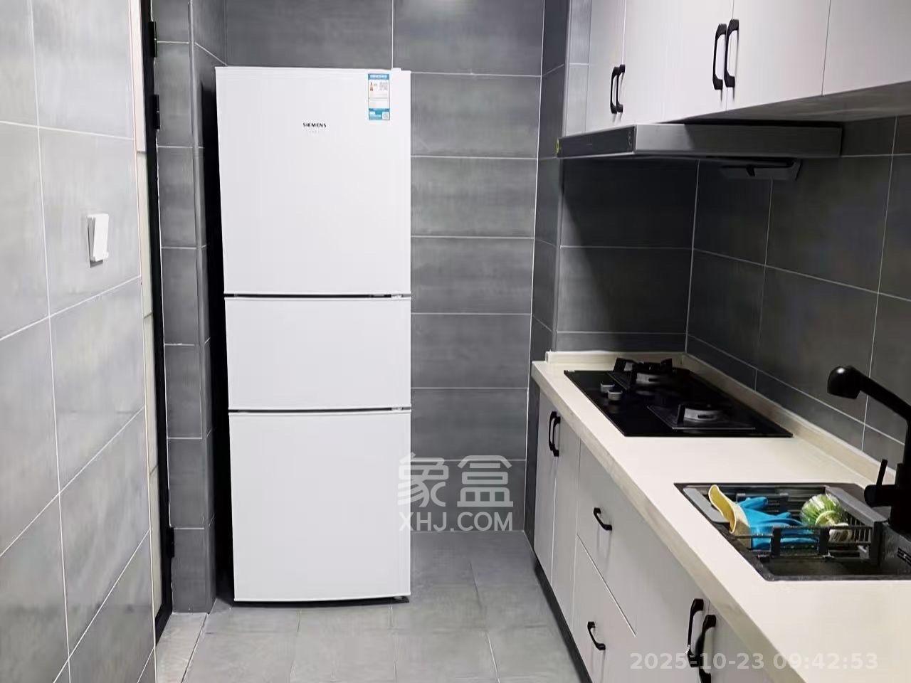 美洲故事高层  1室1厅1卫    1700.0元/月 美洲故事高层  1室1厅1卫    1700.0元/月室内图