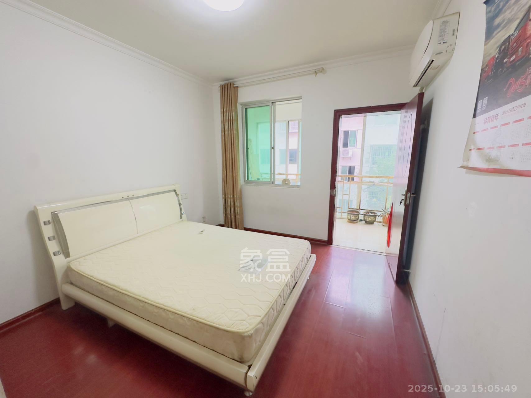 中南汽车世界  2室2厅1卫    1000.0元/月室内图