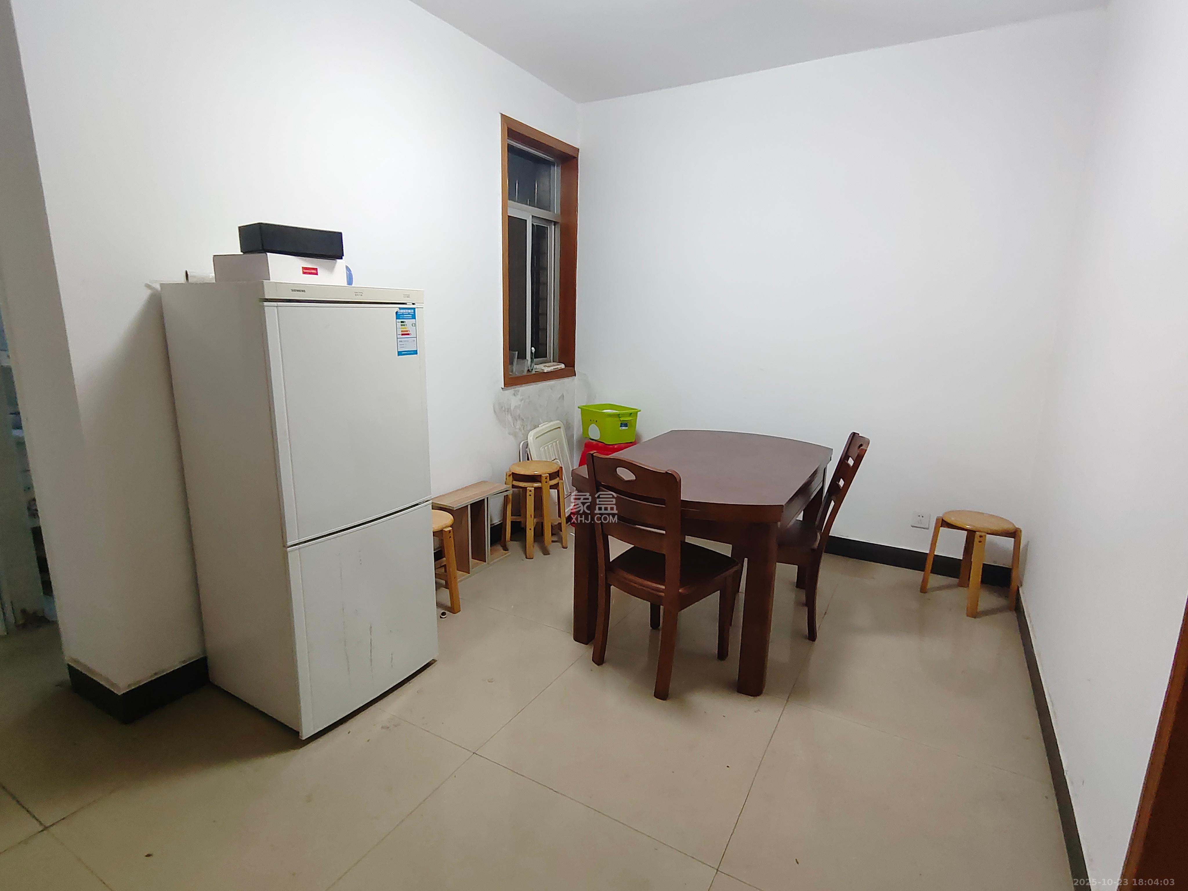 银园公寓(长沙县)  3室2厅2卫    1600.0元/月 银园公寓(长沙县)  3室2厅2卫    1600.0元/月室内图