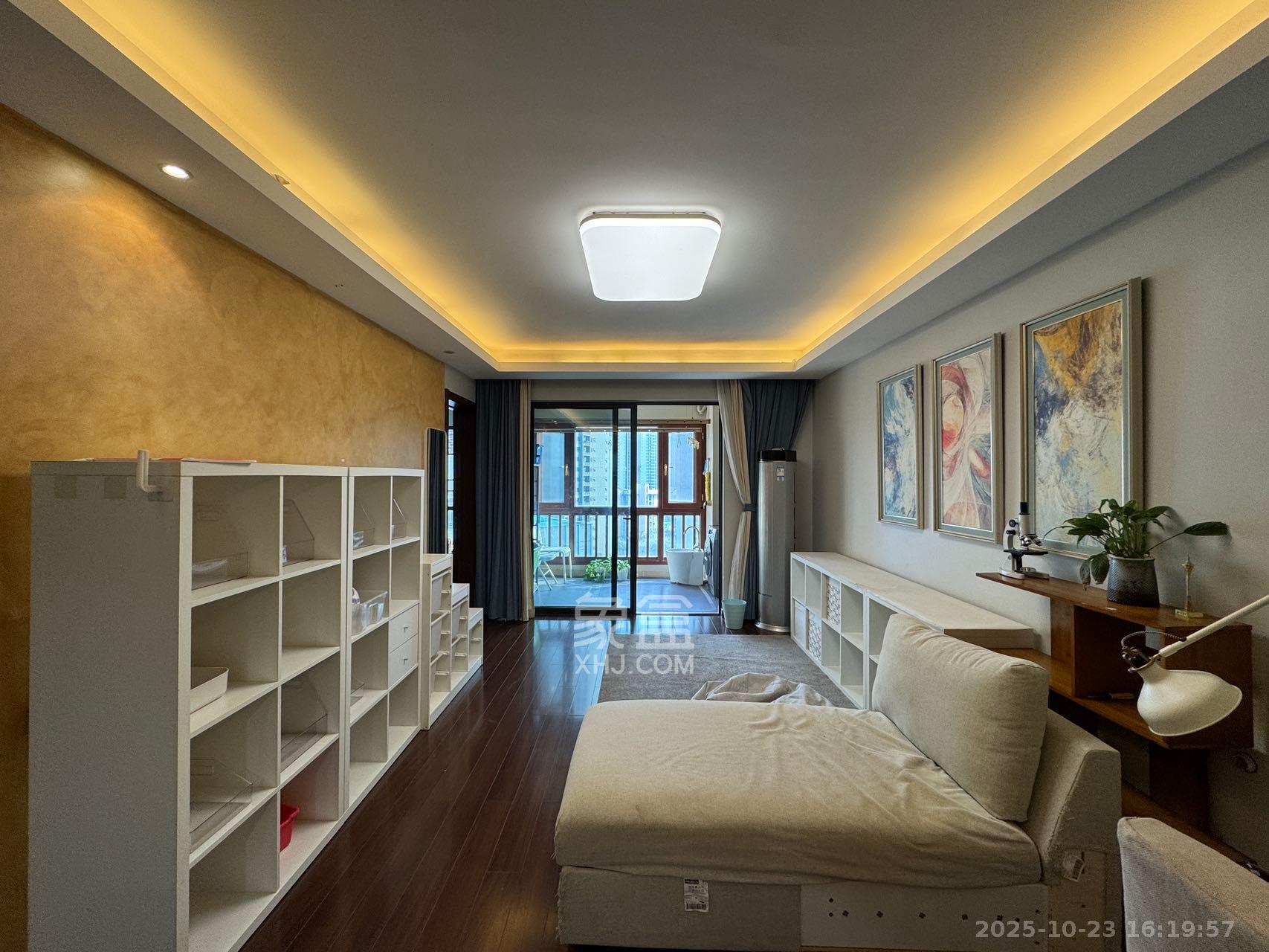 万科里金域滨江  3室2厅1卫    4500.0元/月 万科里金域滨江  3室2厅1卫    4500.0元/月