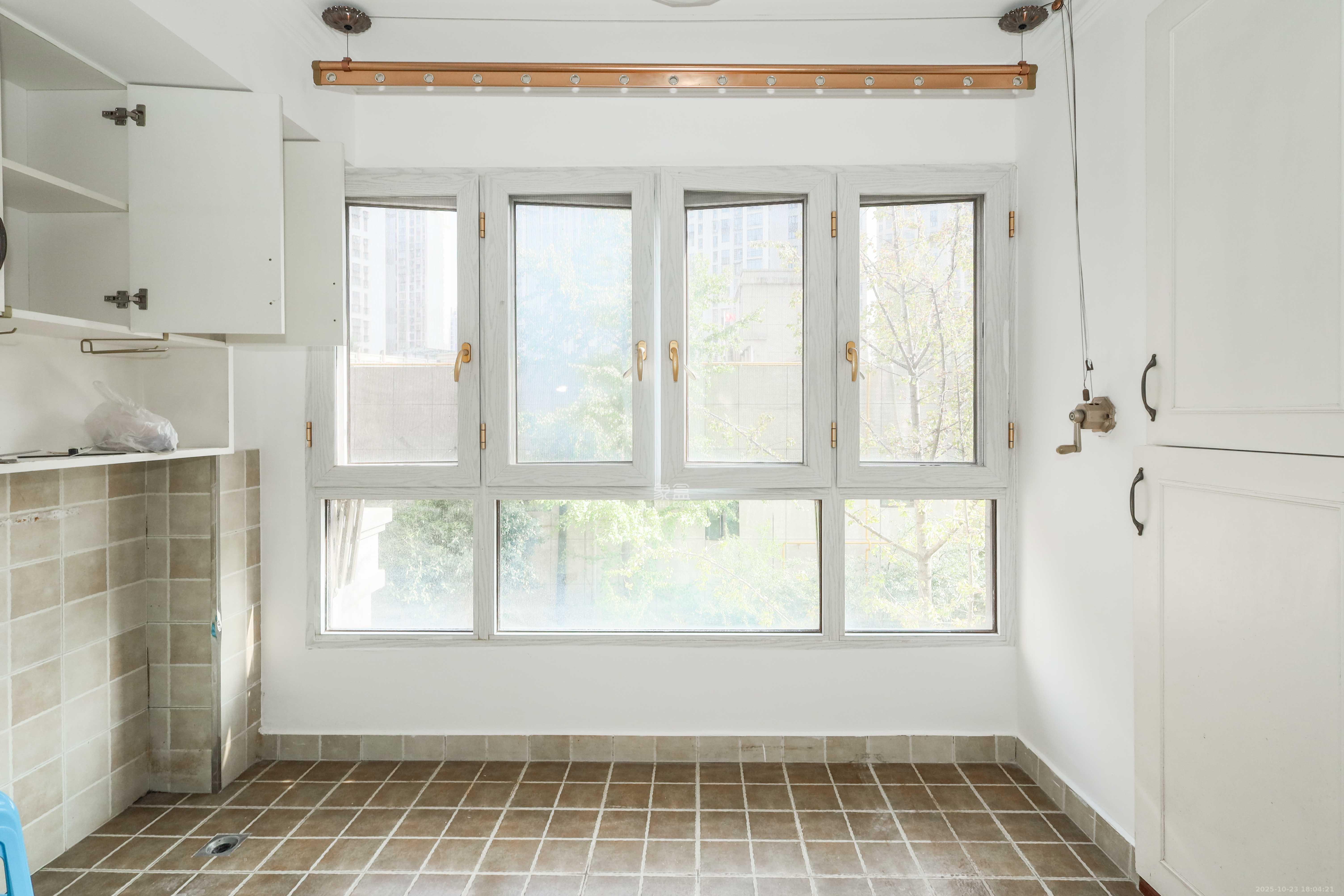 梅溪鑫苑名家  3室2厅2卫    109.0万 梅溪鑫苑名家  3室2厅2卫    109.0万阳台