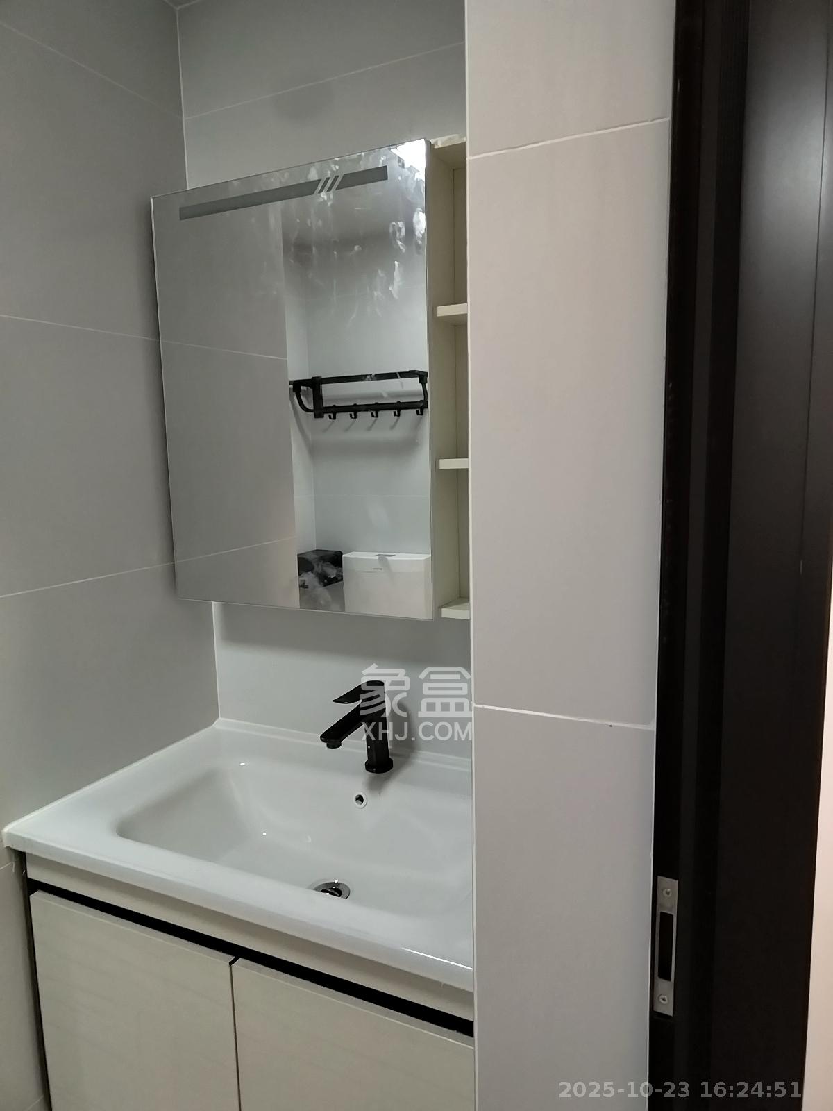 五矿万境水岸二期(五矿万境水岸和苑) 1室1厅1卫 1500.0元/月 五矿万境水岸二期(五矿万境水岸和苑) 1室1厅1卫 1500.0元/月室内图