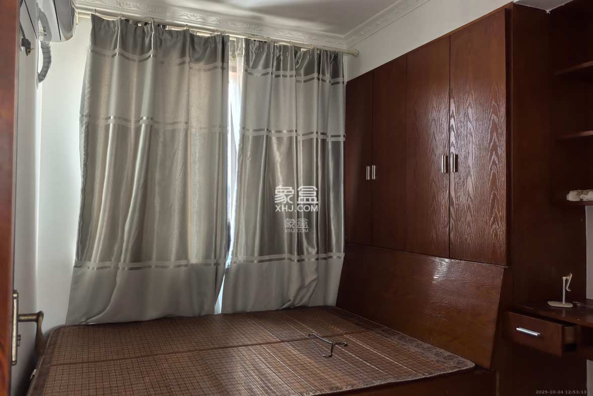 宏聚地中海  3室2厅2卫    2400.0元/月 宏聚地中海  3室2厅2卫    2400.0元/月室内图