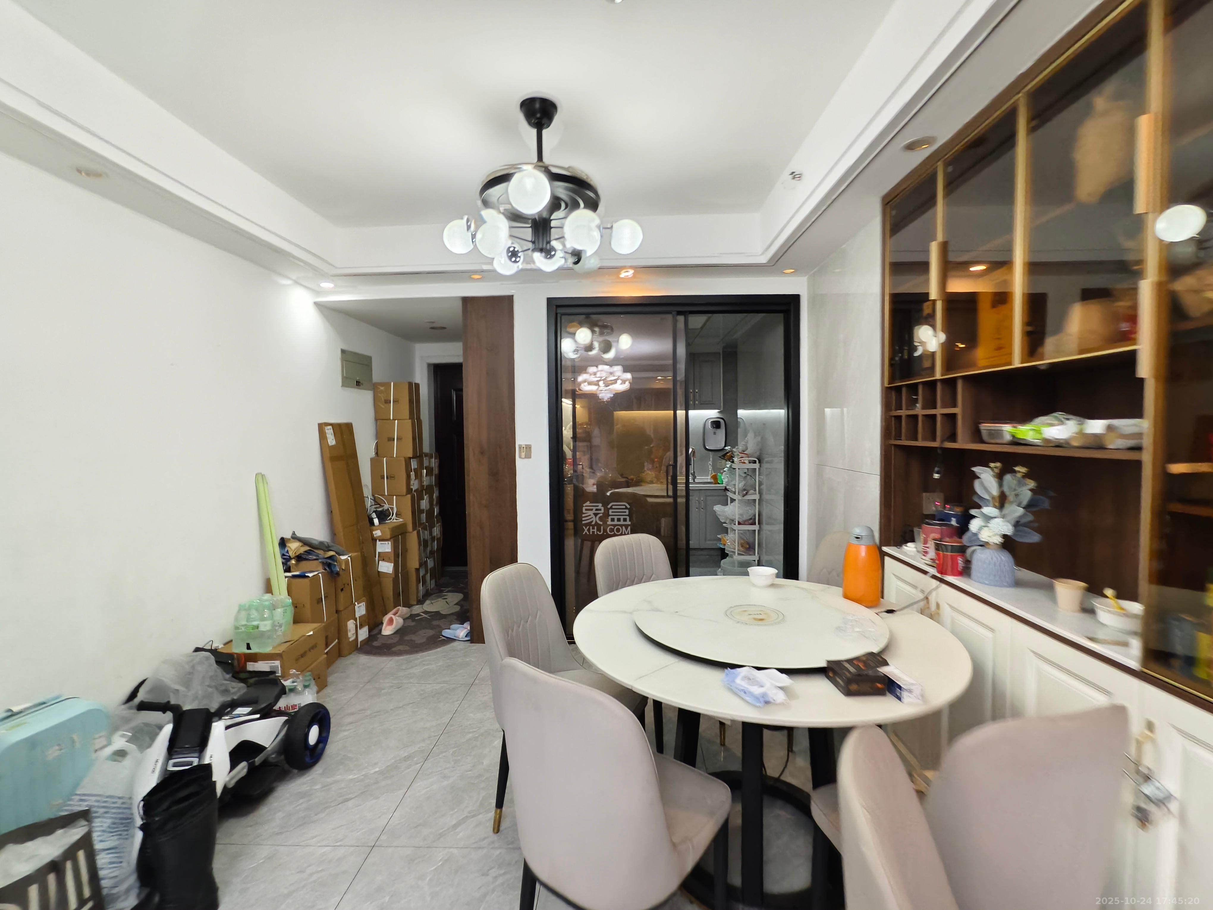 北辰三角洲E7区  3室2厅2卫    4500.0元/月 北辰三角洲E7区  3室2厅2卫    4500.0元/月室内图