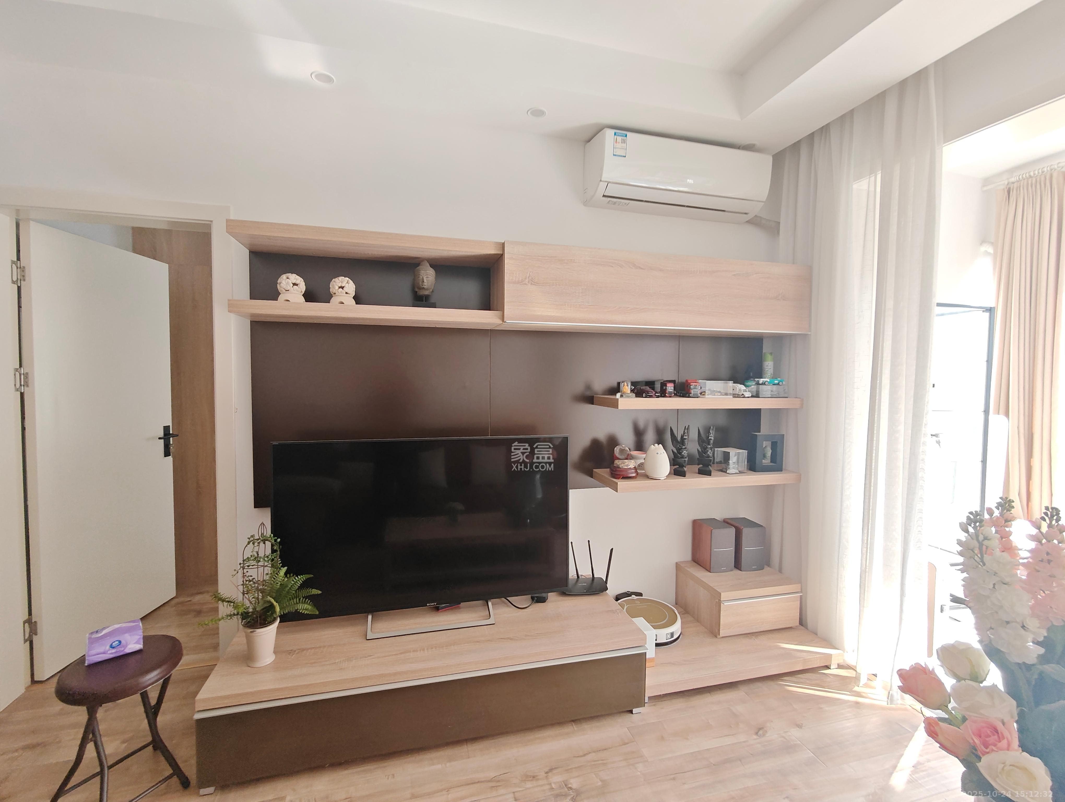 世茂铂翠湾一期  1室2厅1卫    3000.0元/月 世茂铂翠湾一期  1室2厅1卫    3000.0元/月室内图