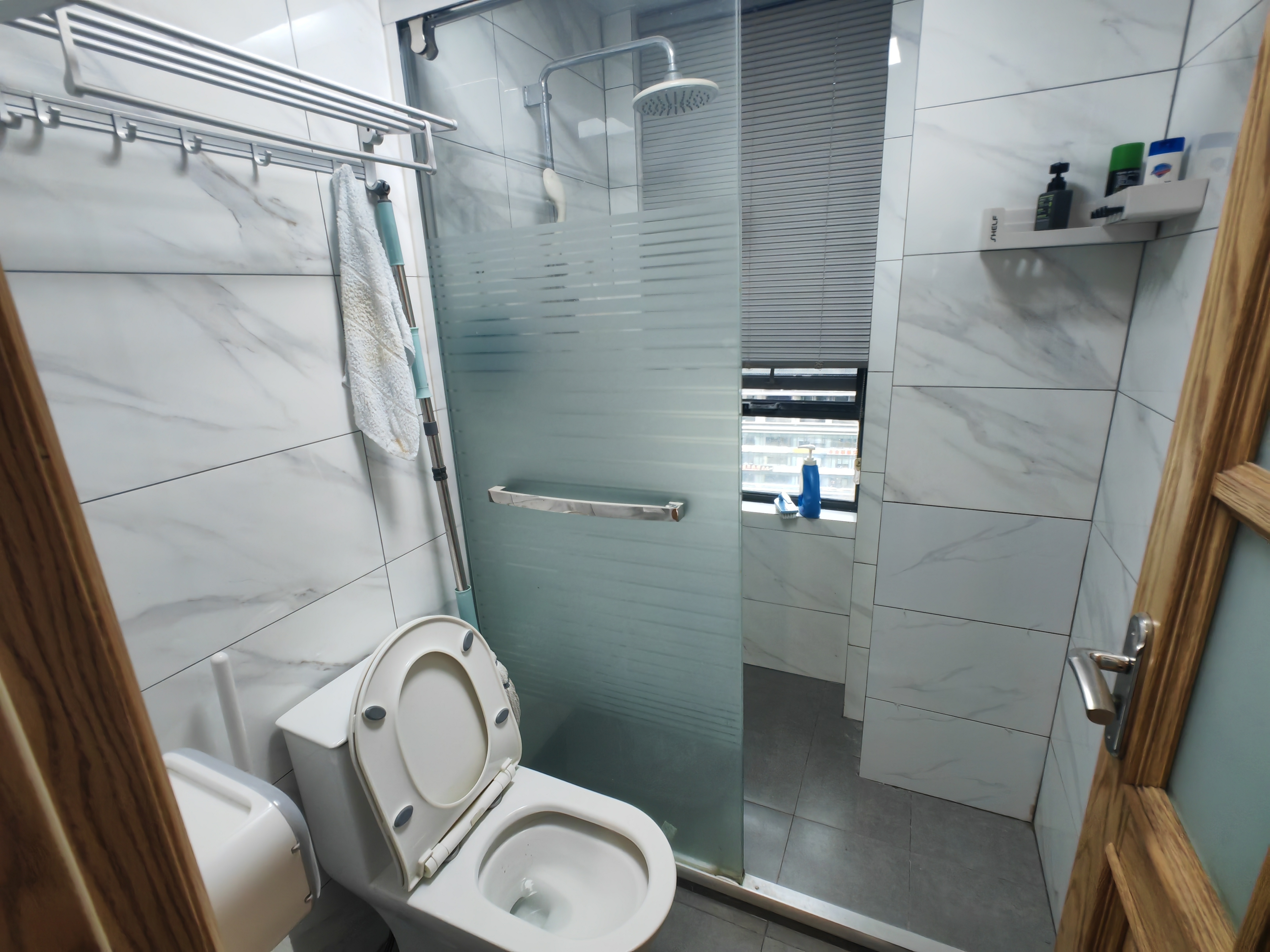 海航豪庭北苑  3室2厅2卫    6500.0元/月室内图