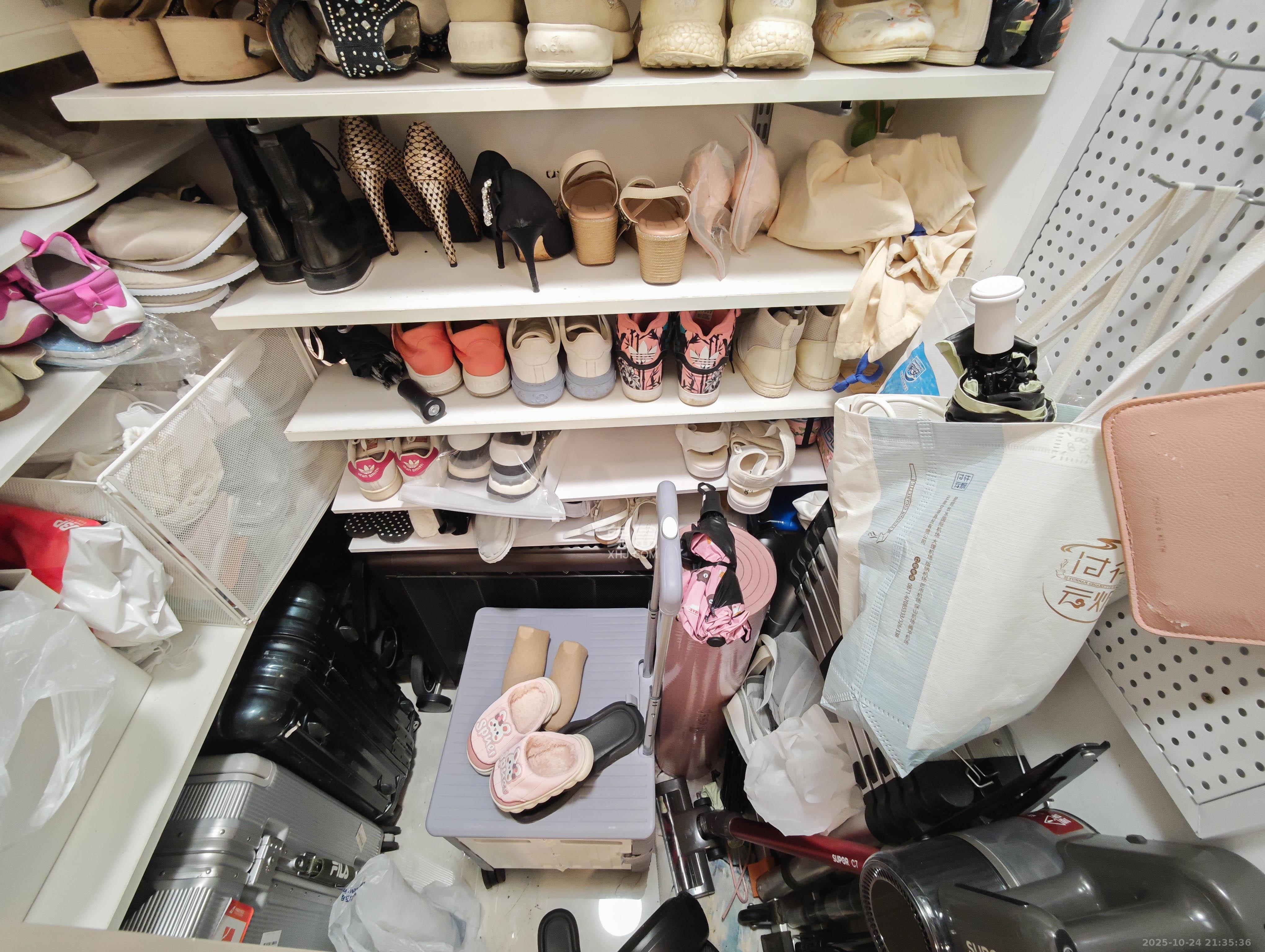 万科魅力之城观澜里 4室2厅2卫 210.0万 万科魅力之城观澜里 4室2厅2卫 210.0万其他