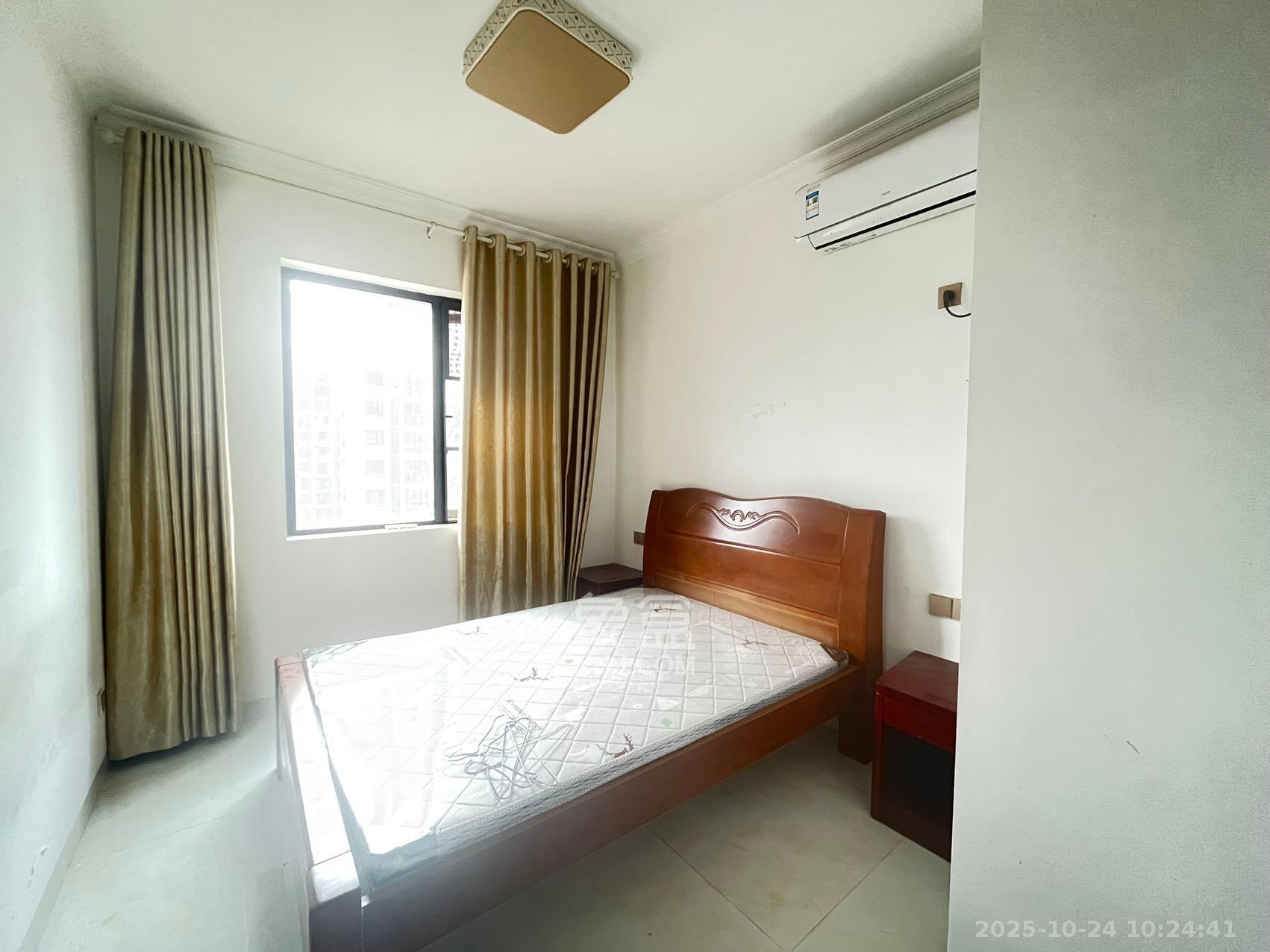 中南红领邦（红星嘉和苑）  3室2厅1卫    1800.0元/月室内图