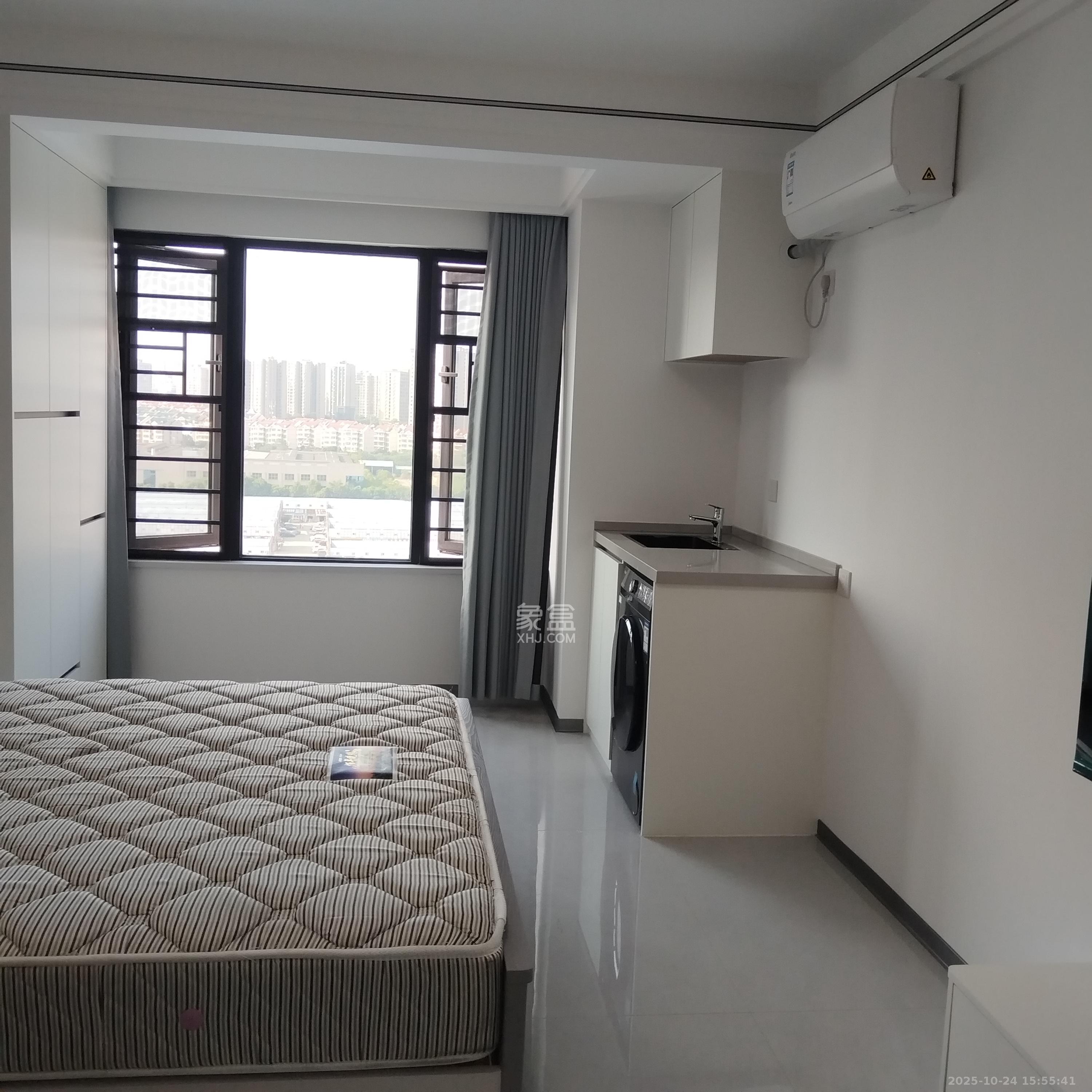 中海珑悦府 1室0厅0卫 1400.0元/月 中海珑悦府 1室0厅0卫 1400.0元/月室内图