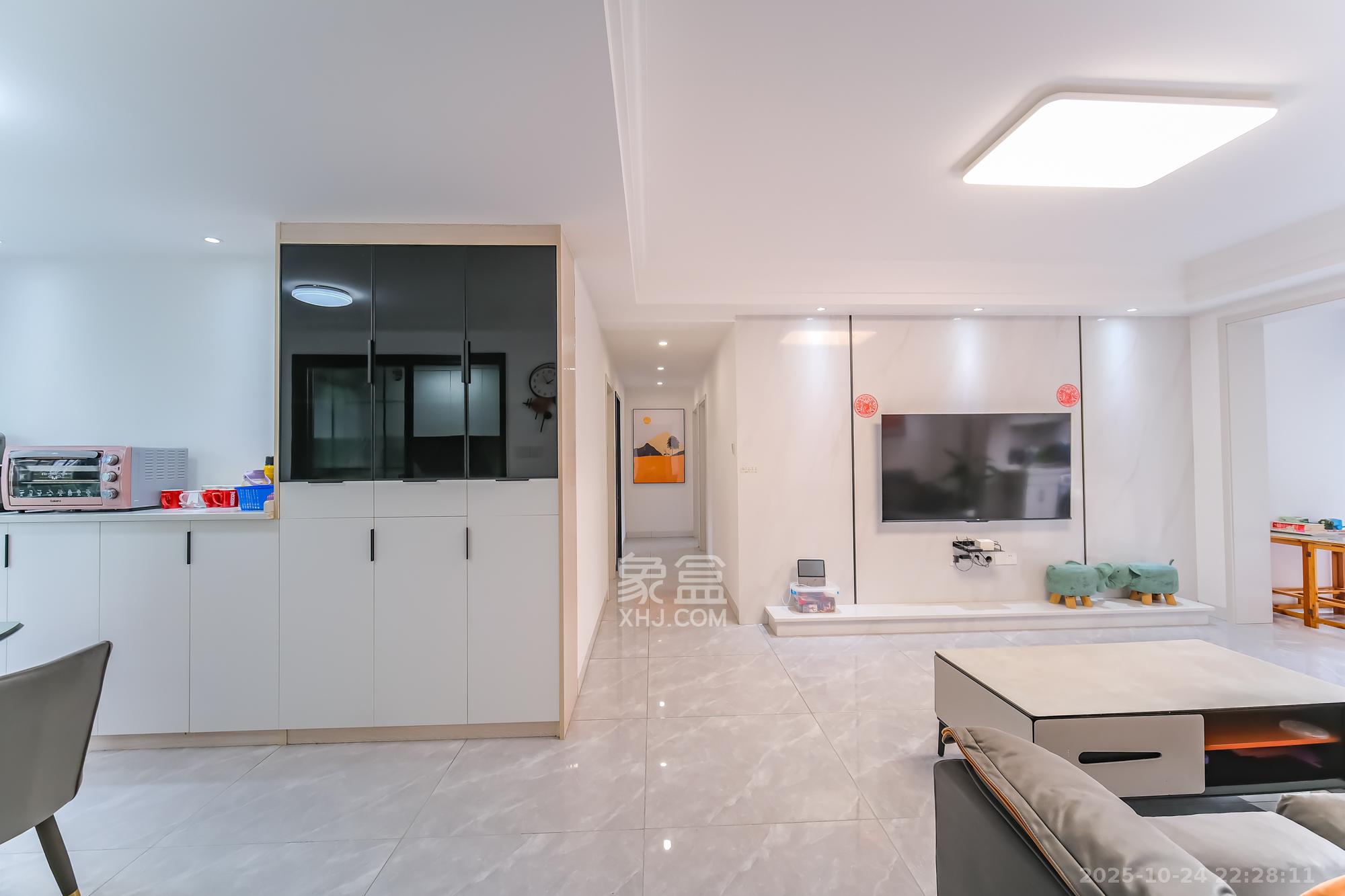 筑梦星园 4室2厅2卫 105.0万 筑梦星园 4室2厅2卫 105.0万客厅