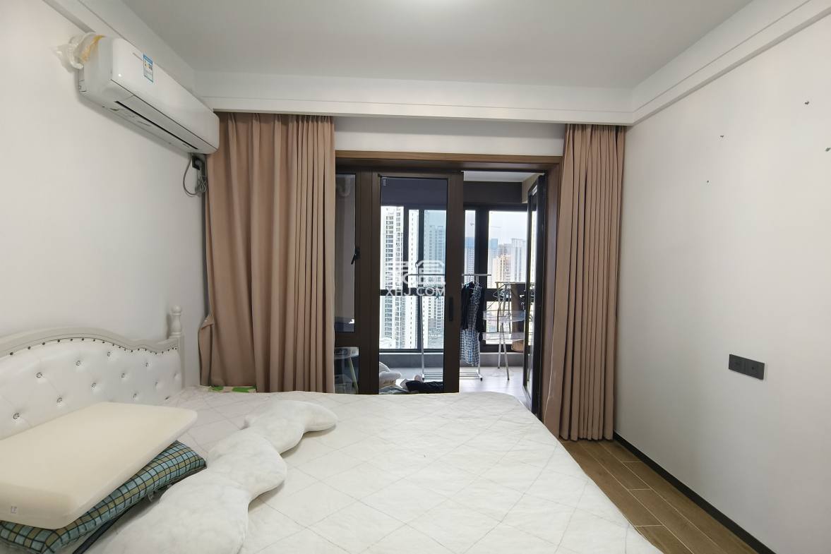 海航豪庭南苑  2室2厅2卫    4000.0元/月 海航豪庭南苑  2室2厅2卫    4000.0元/月室内图