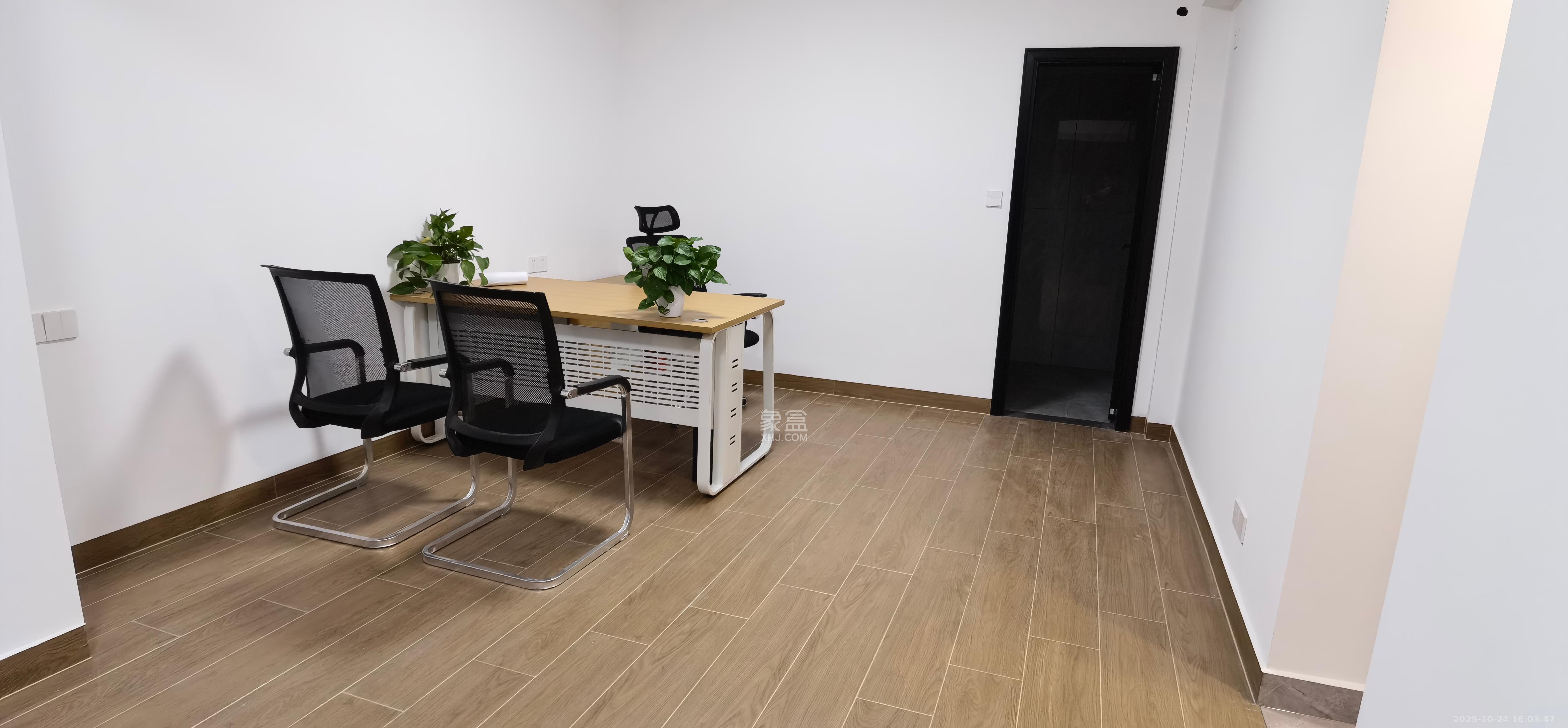 工贸大厦  3室2厅1卫    3400.0元/月 工贸大厦  3室2厅1卫    3400.0元/月室内图