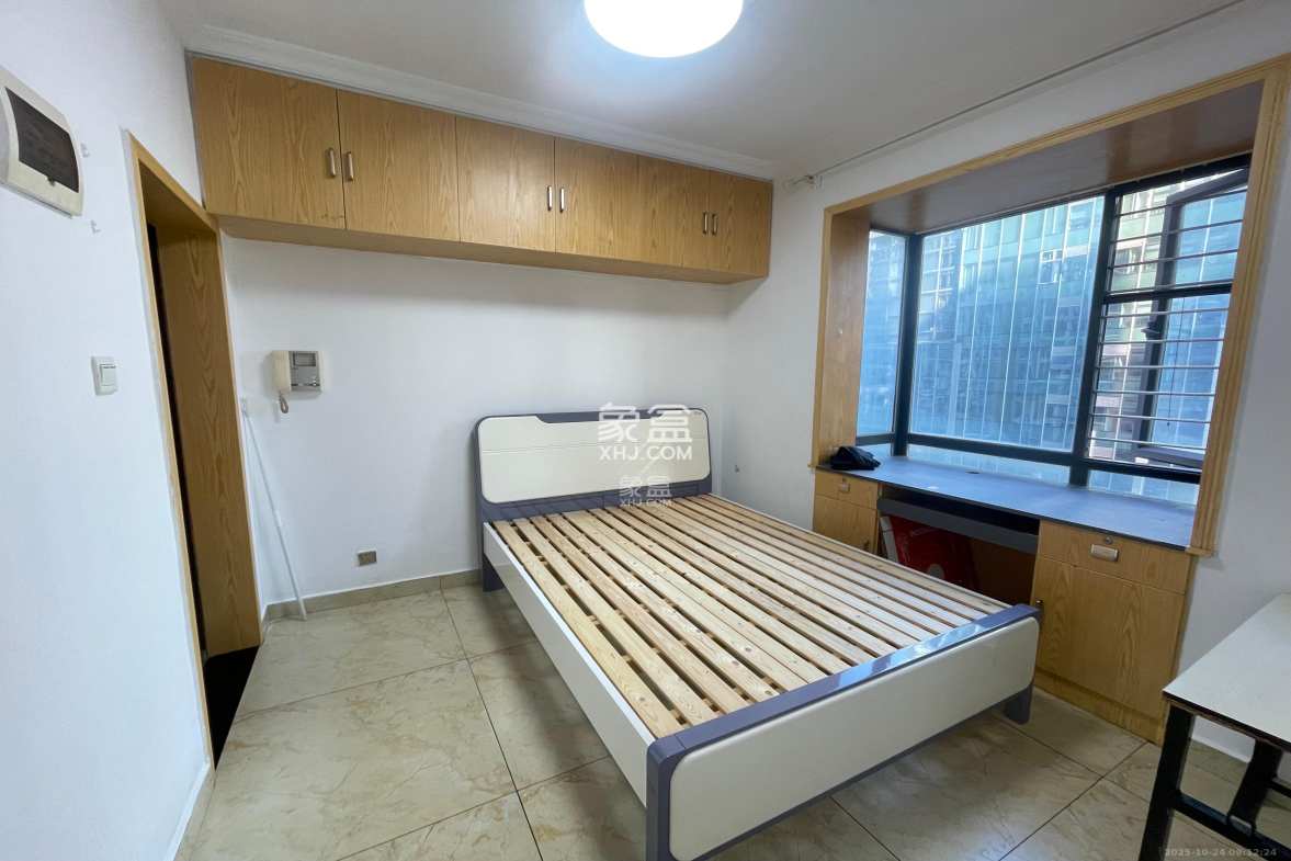 凯通国际城(凯通朝庭)  1室1厅1卫    1300.0元/月 凯通国际城(凯通朝庭)  1室1厅1卫    1300.0元/月室内图