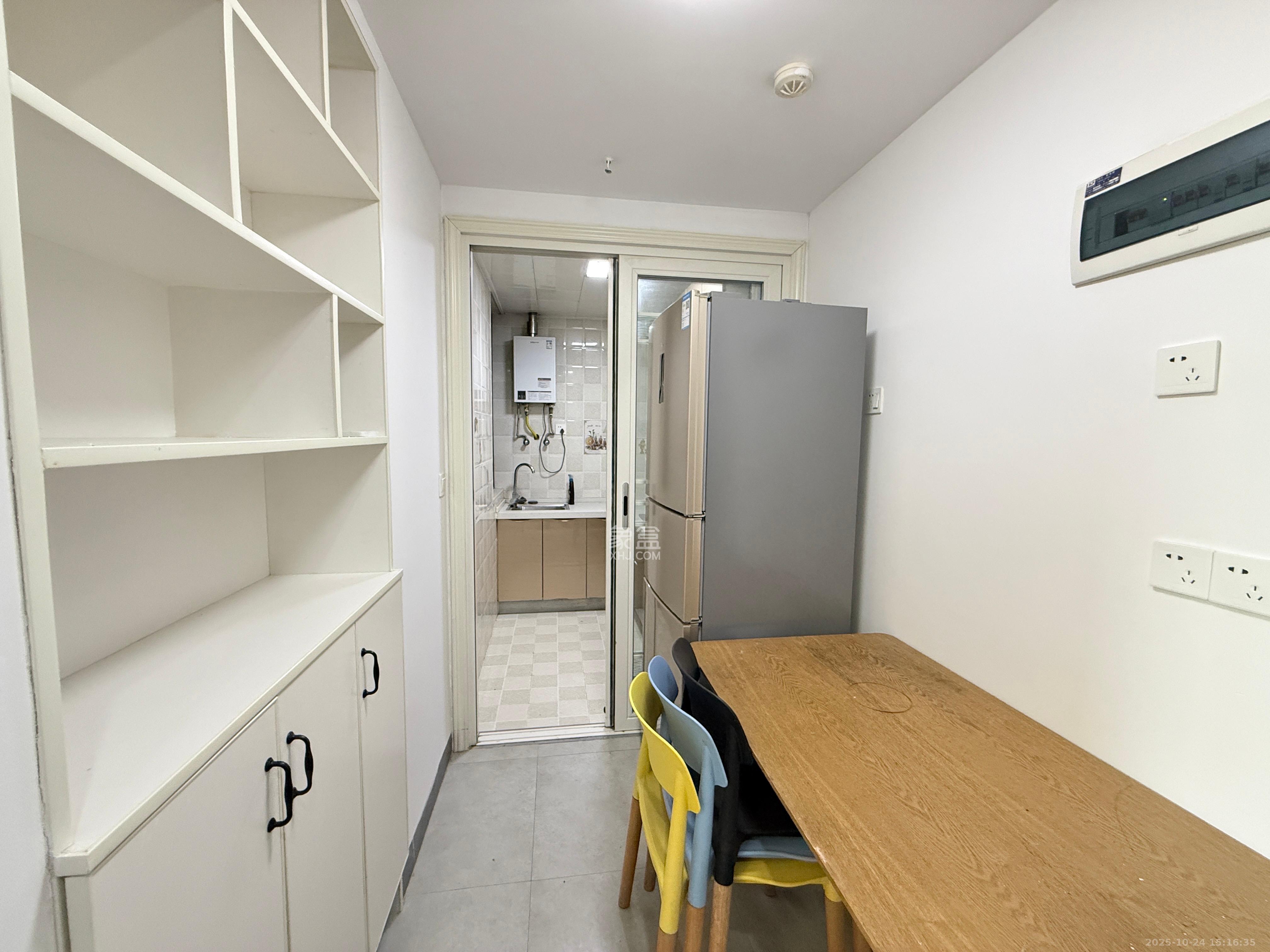 半山公馆（半山国际中心）  1室1厅1卫    2200.0元/月室内图