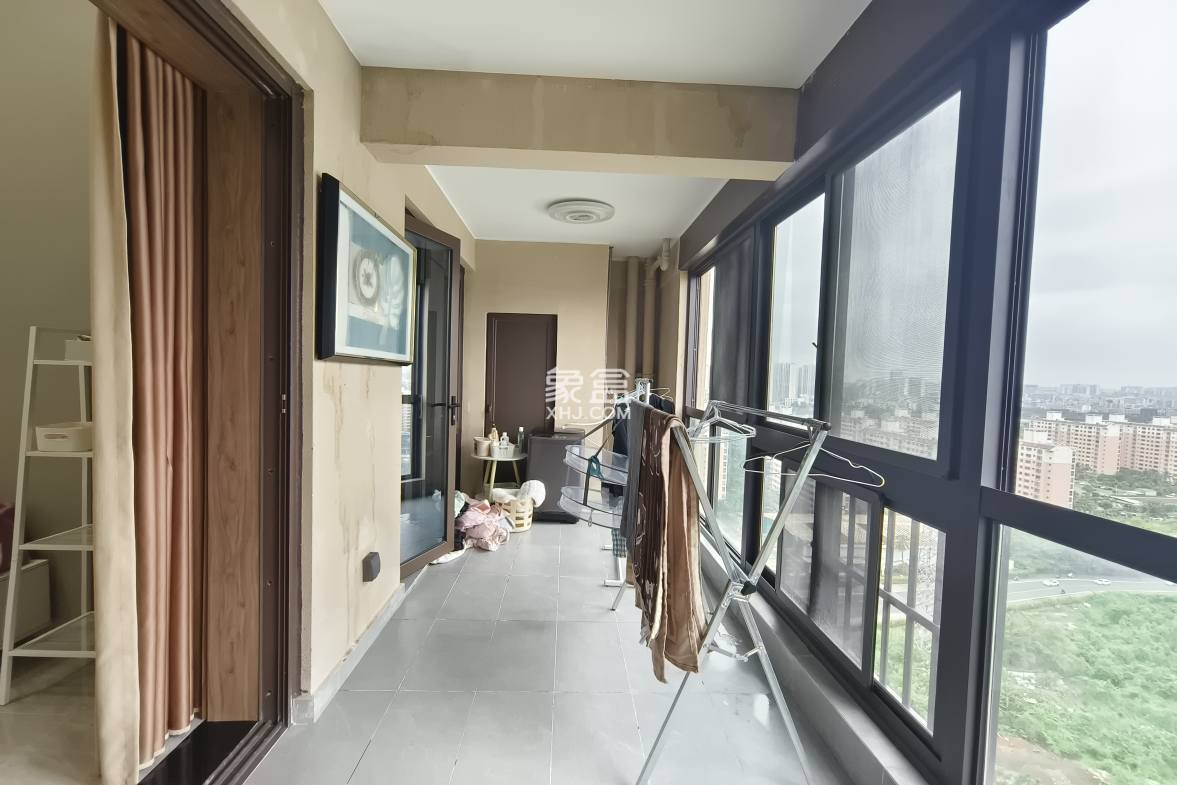 海航豪庭南苑  2室2厅2卫    4000.0元/月 海航豪庭南苑  2室2厅2卫    4000.0元/月室内图