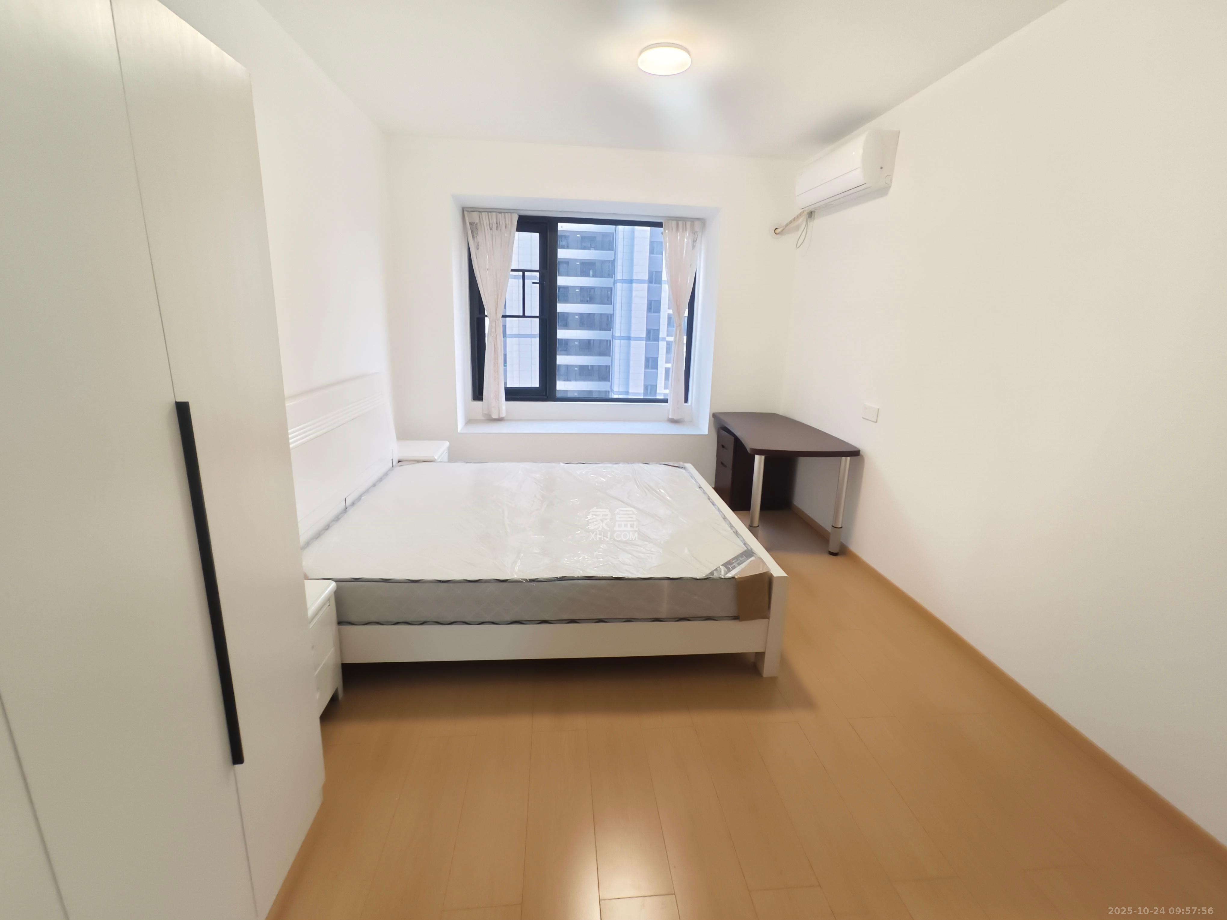 长沙北中心保利时代C区 3室2厅2卫 2300.0元/月 长沙北中心保利时代C区 3室2厅2卫 2300.0元/月室内图