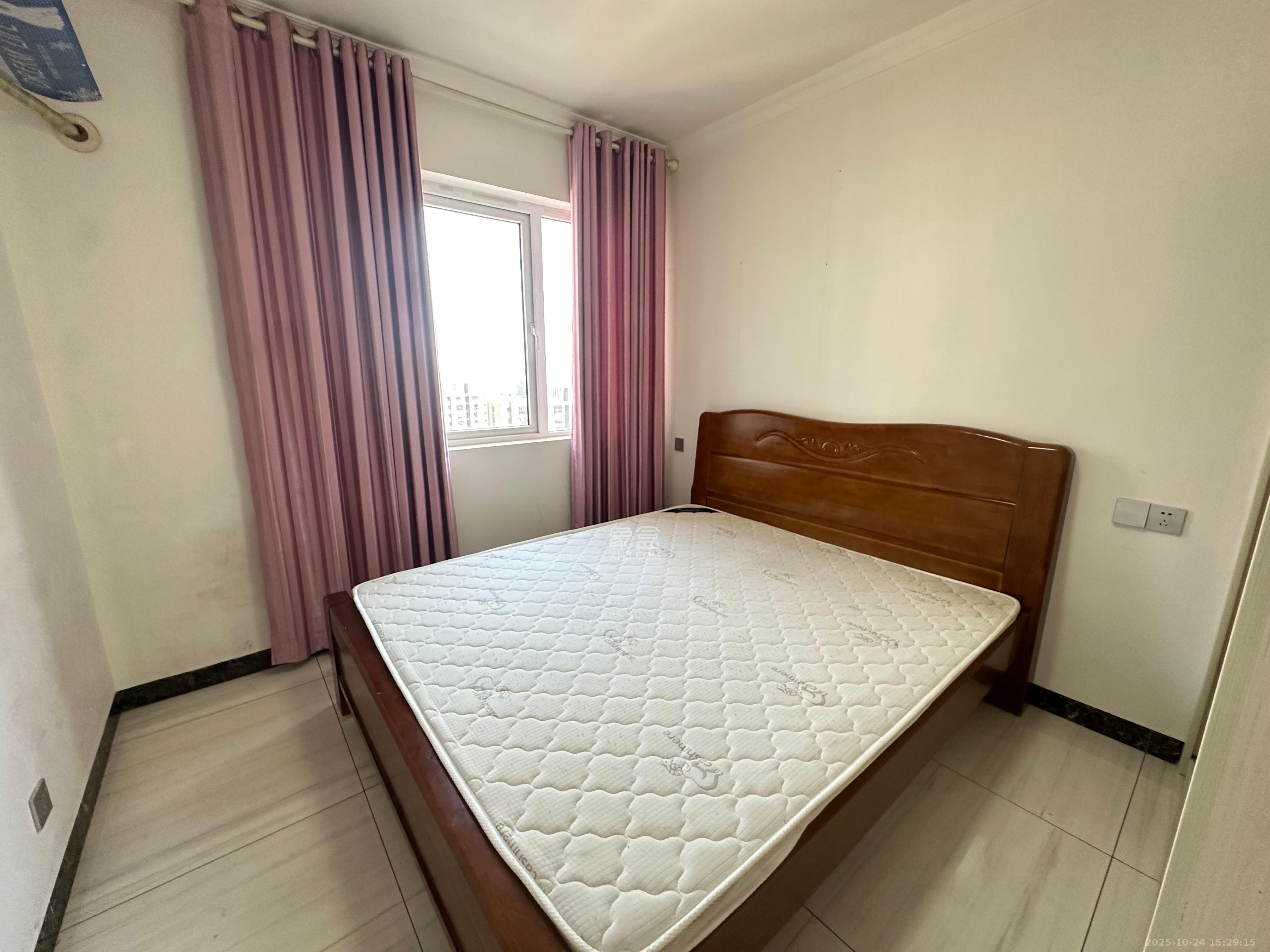 朝正美苑 3室2厅2卫 2500.0元/月 朝正美苑 3室2厅2卫 2500.0元/月室内图