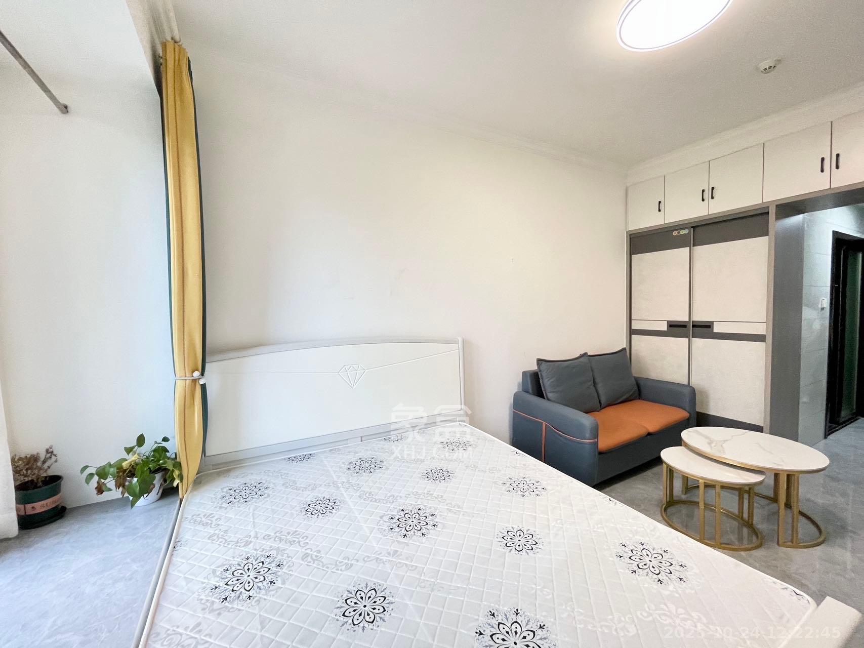 保利麓谷林语I区 1室1厅1卫 1300.0元/月 保利麓谷林语I区 1室1厅1卫 1300.0元/月室内图