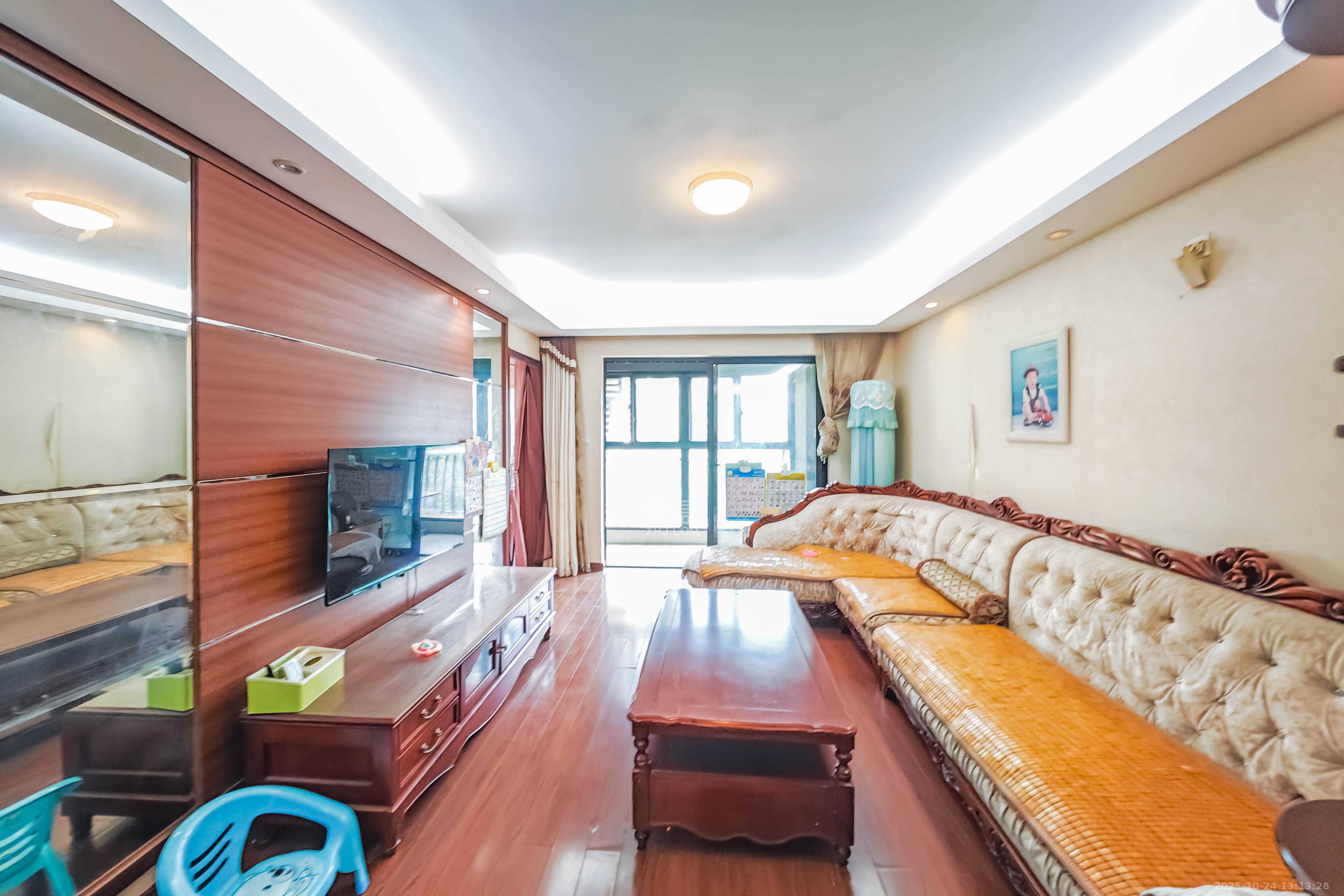 万科金域华府三四期  3室2厅1卫    98.0万 万科金域华府三四期  3室2厅1卫    98.0万