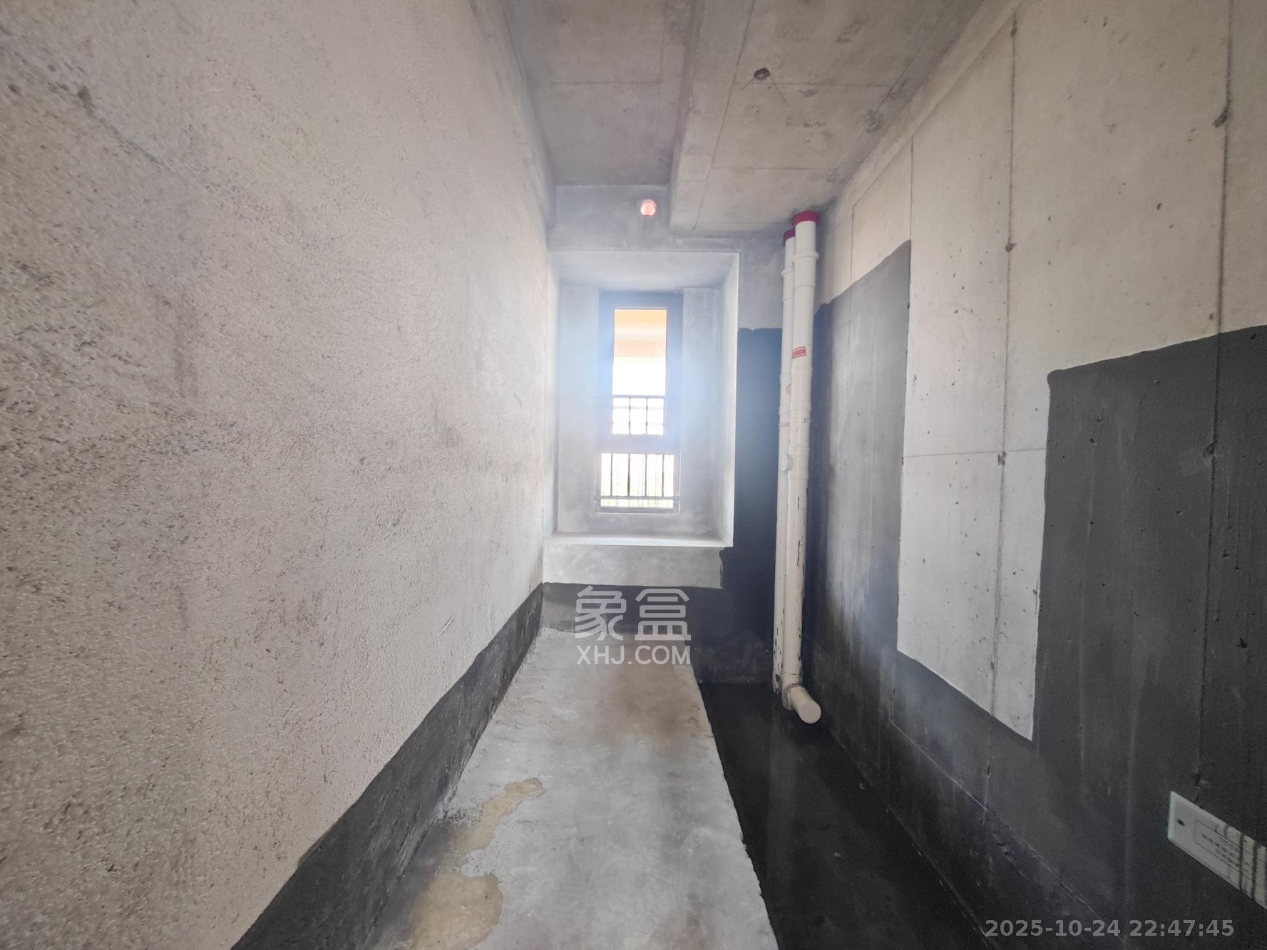 远洋红星天铂一期 3室2厅1卫 85.0万 远洋红星天铂一期 3室2厅1卫 85.0万卫生间