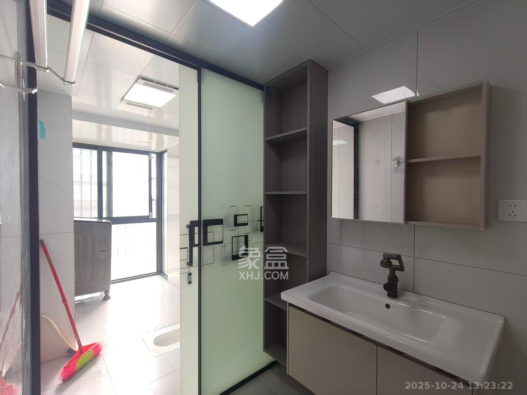 桥头家园二期(桥头家苑二期) 3室2厅1卫 2200.0元/月 桥头家园二期(桥头家苑二期) 3室2厅1卫 2200.0元/月室内图