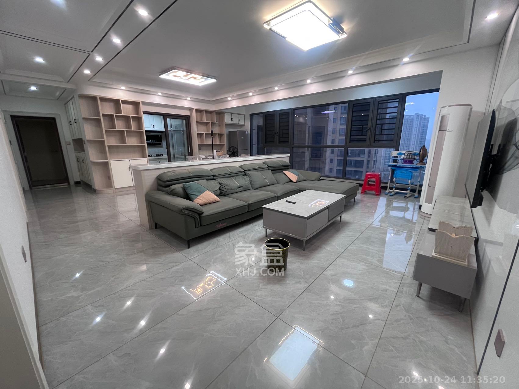 山水梅溪雅郡  4室2厅2卫    3200.0元/月室内图