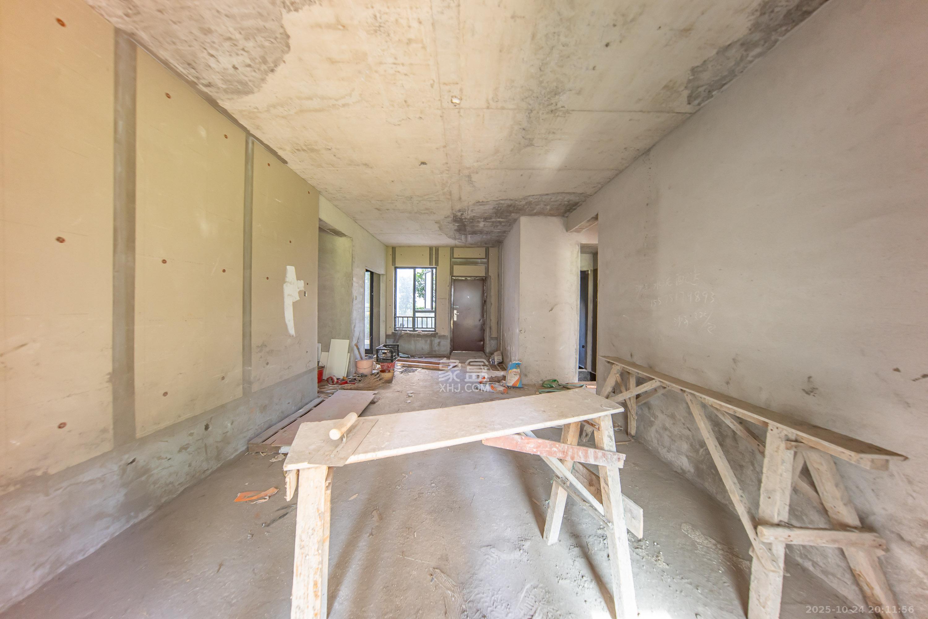 蔷薇国际  4室2厅2卫    68.0万