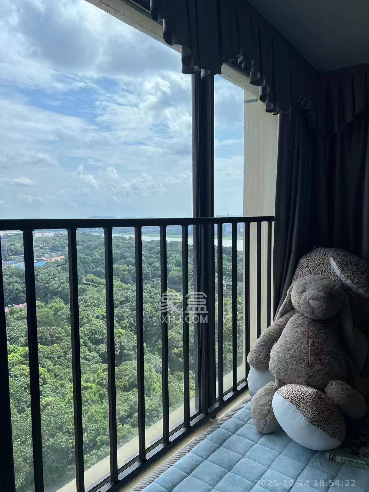 君合天玺  3室2厅2卫    4400.0元/月 君合天玺  3室2厅2卫    4400.0元/月室内图