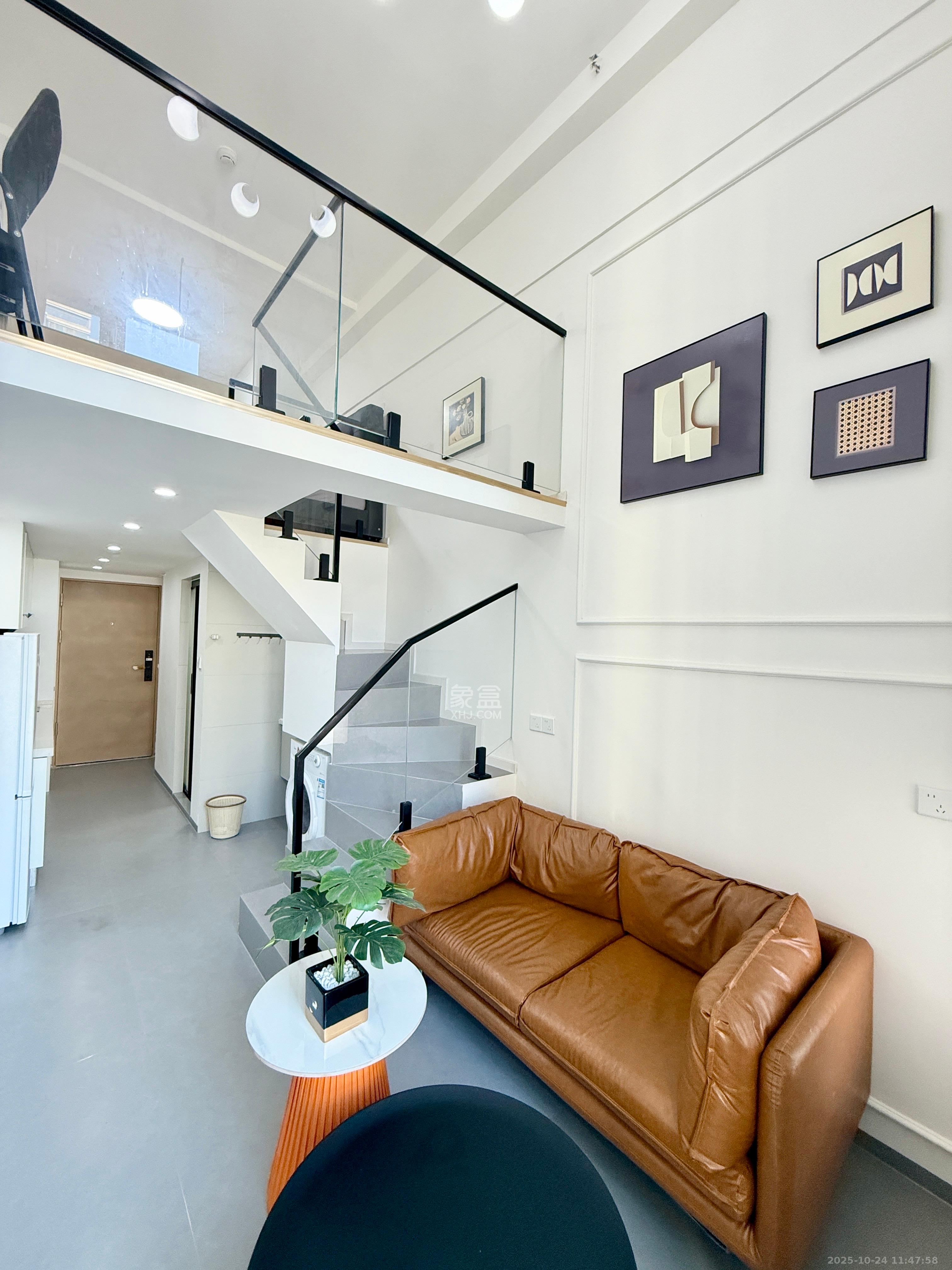 珠江花城好世界  1室1厅1卫    2000.0元/月