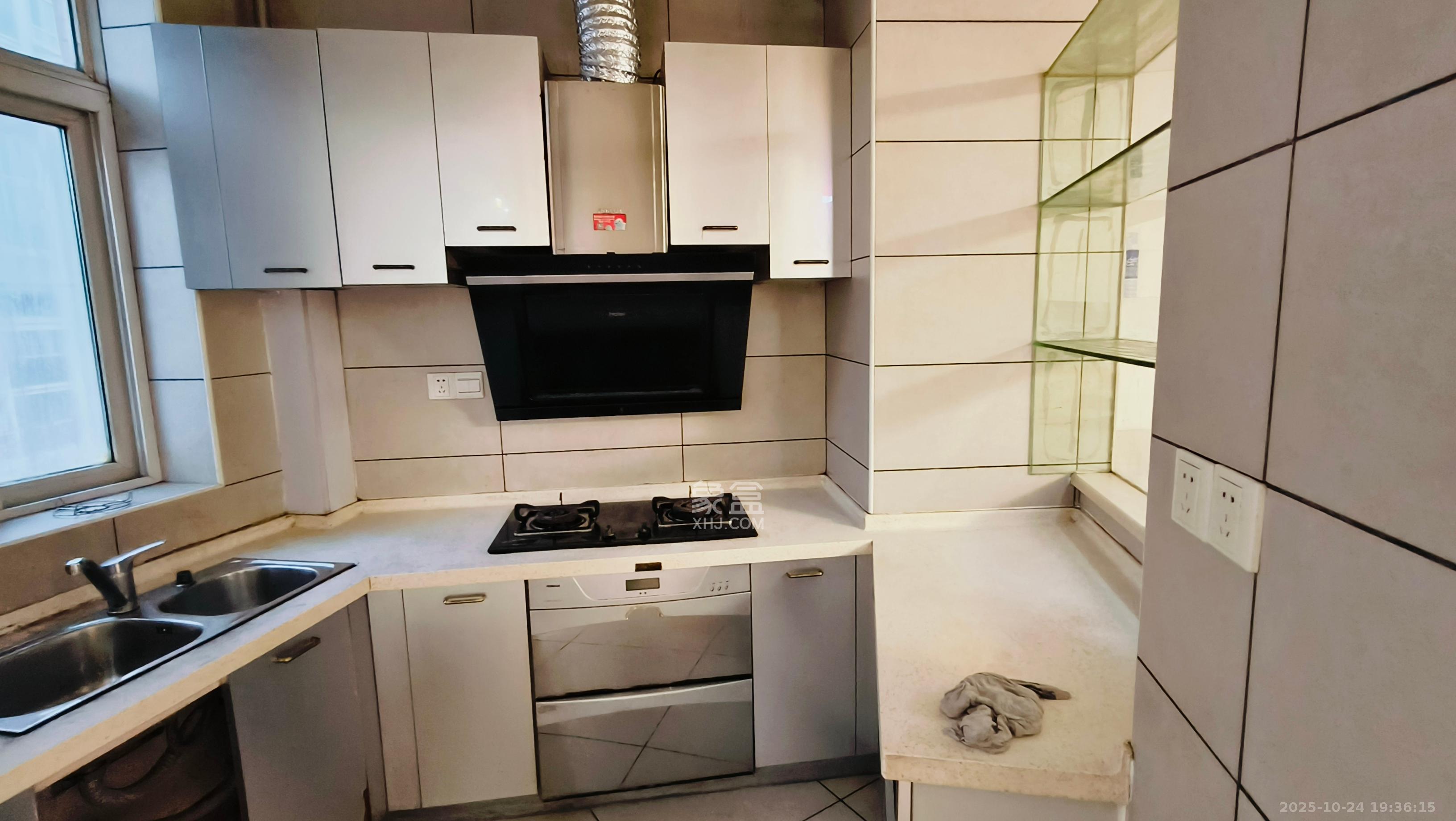 筑梦园  3室2厅2卫    2000.0元/月 筑梦园  3室2厅2卫    2000.0元/月室内图