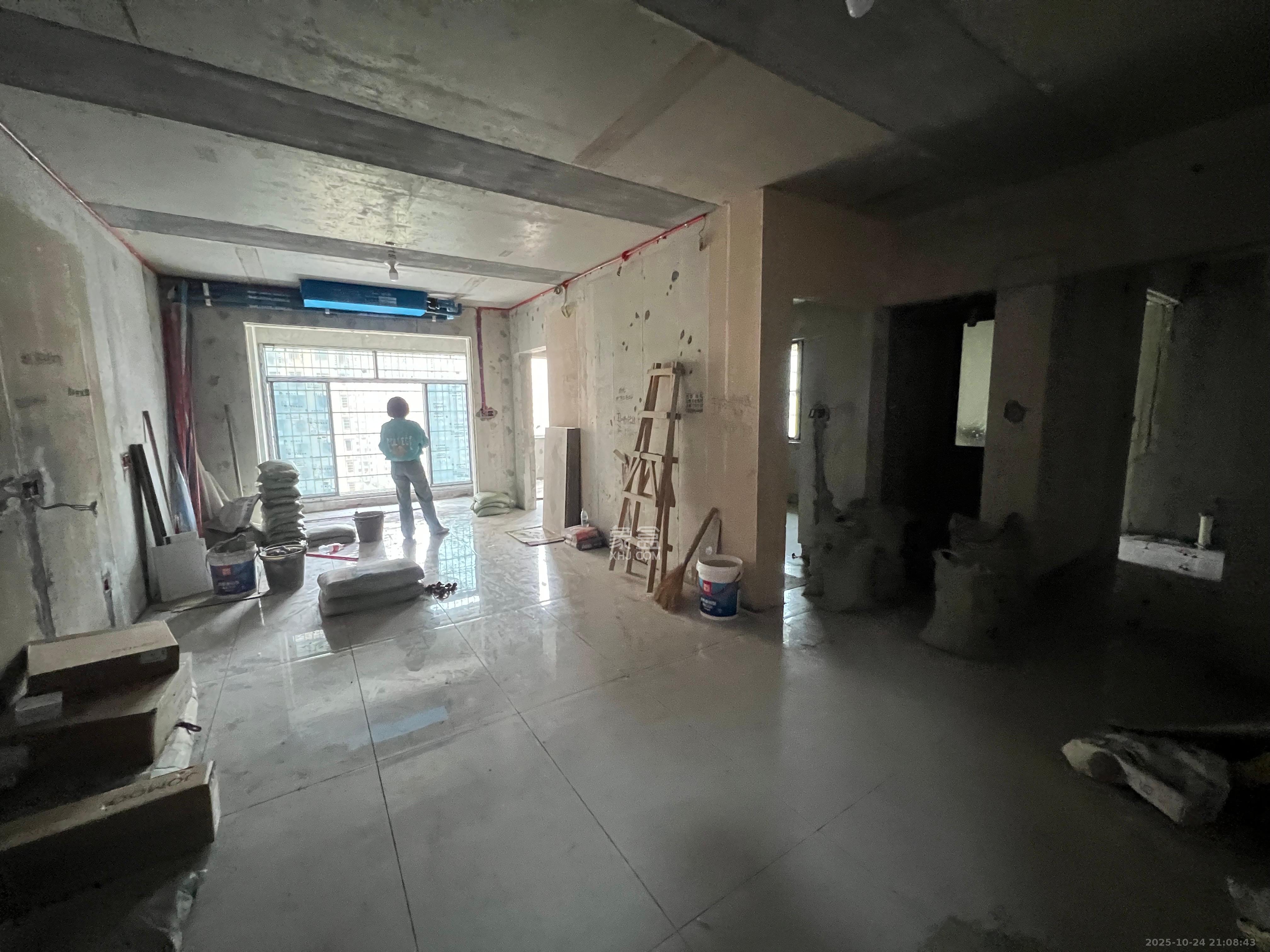 望远嘉苑  2室2厅1卫    2600.0元/月 望远嘉苑  2室2厅1卫    2600.0元/月室内图