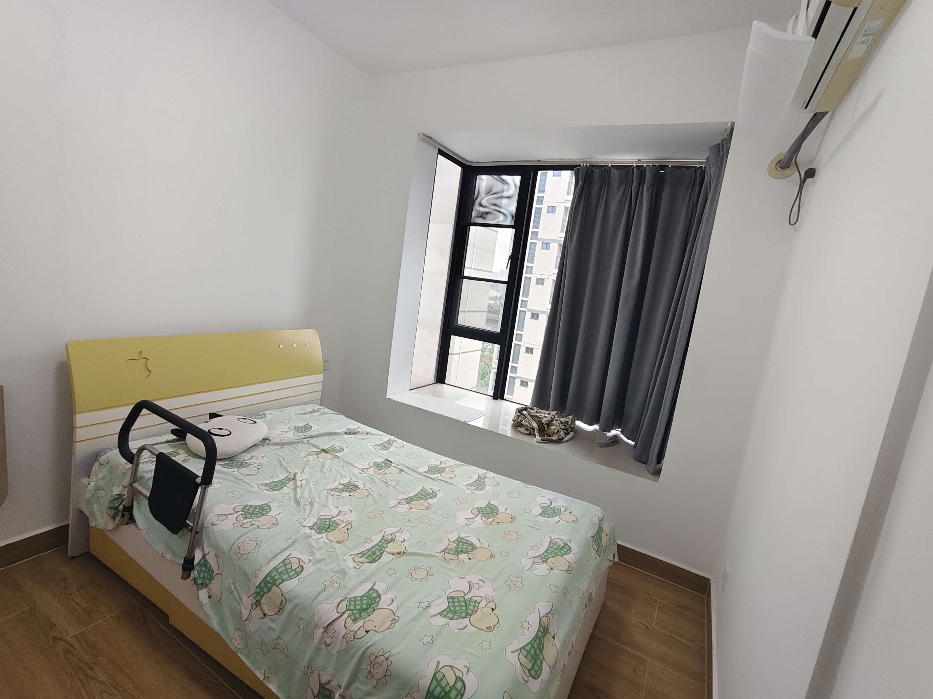 紫泉花坊  4室2厅2卫    3800.0元/月室内图