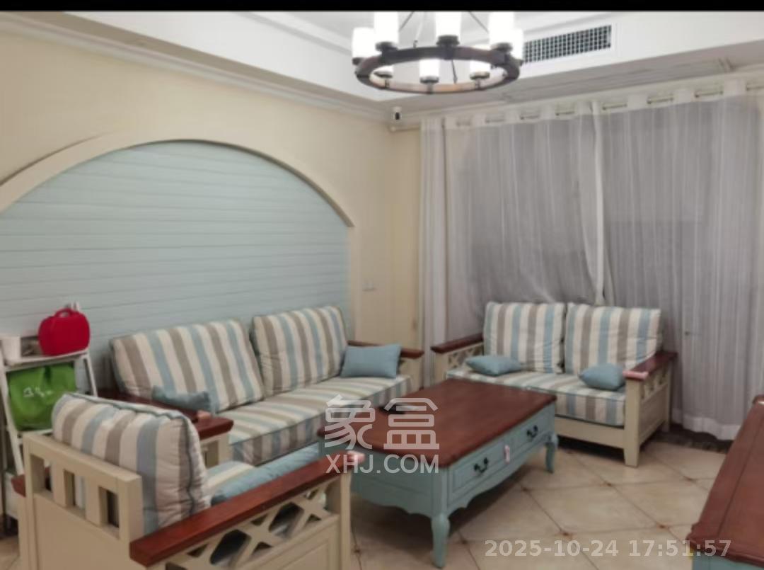 藏珑湖上国际花园  3室2厅1卫    4500.0元/月室内图