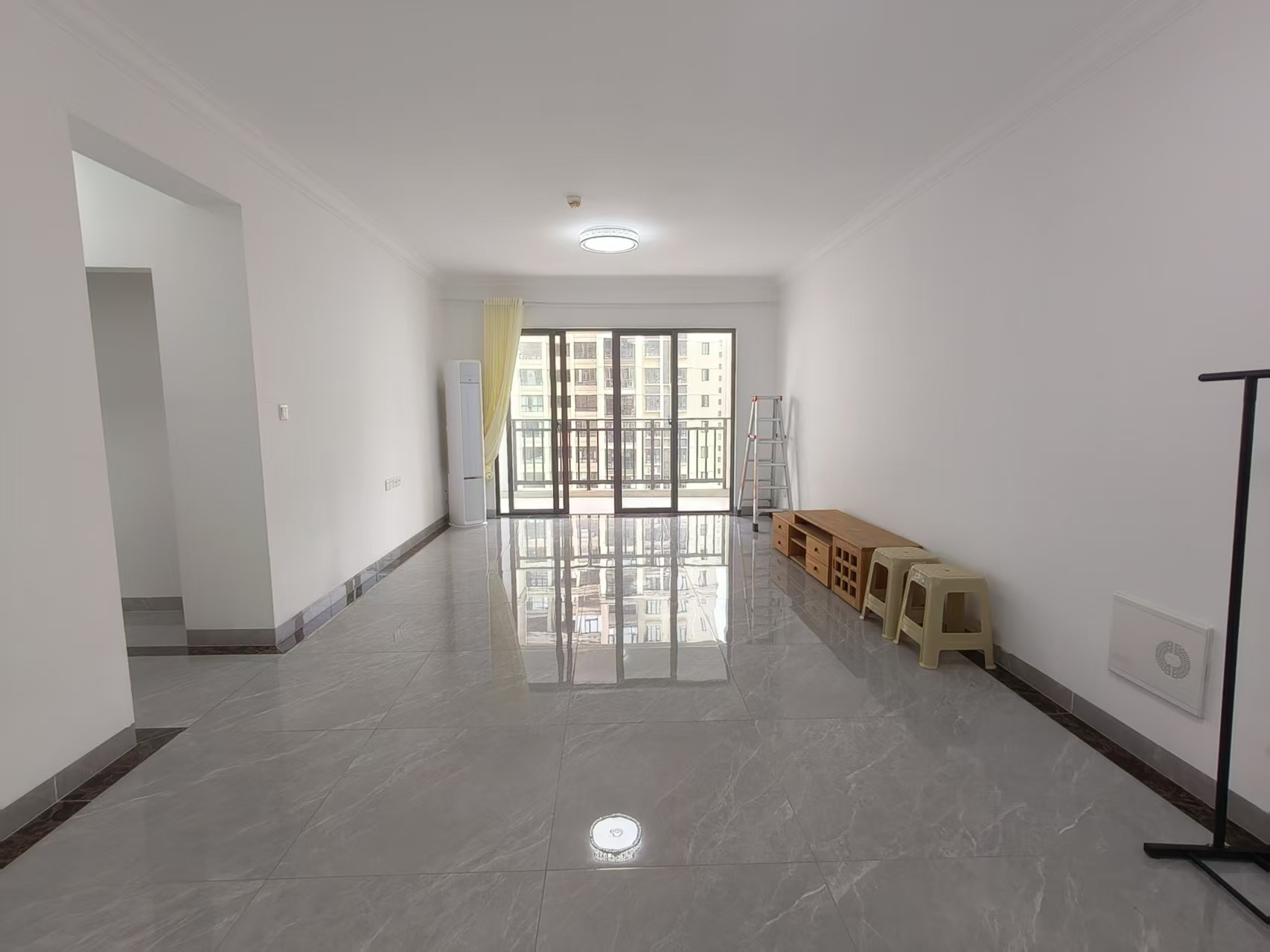 和风家园二期碧海居  3室2厅2卫    2500.0元/月室内图