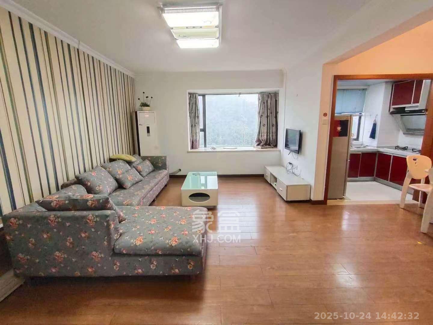 西城龙庭  2室2厅1卫    2100.0元/月 西城龙庭  2室2厅1卫    2100.0元/月室内图