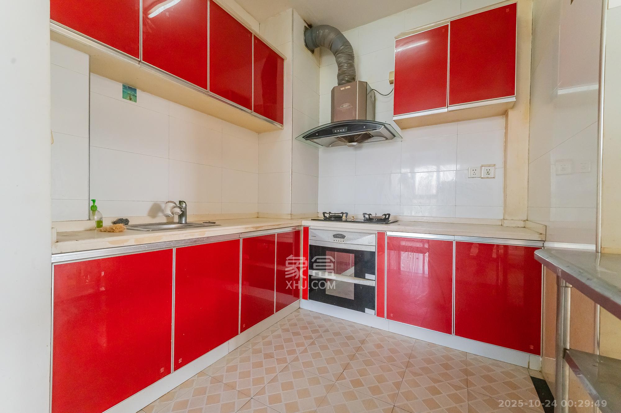 松雅湖金岸  2室2厅1卫    70.0万厨房