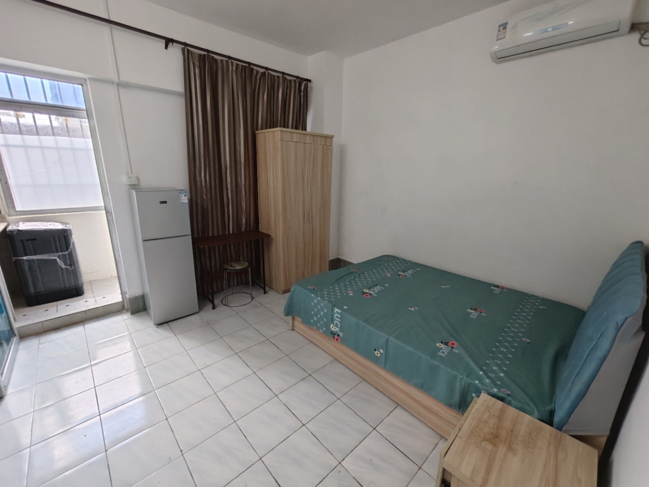 马坡小区 1室0厅1卫 700.0元/月 马坡小区 1室0厅1卫 700.0元/月室内图