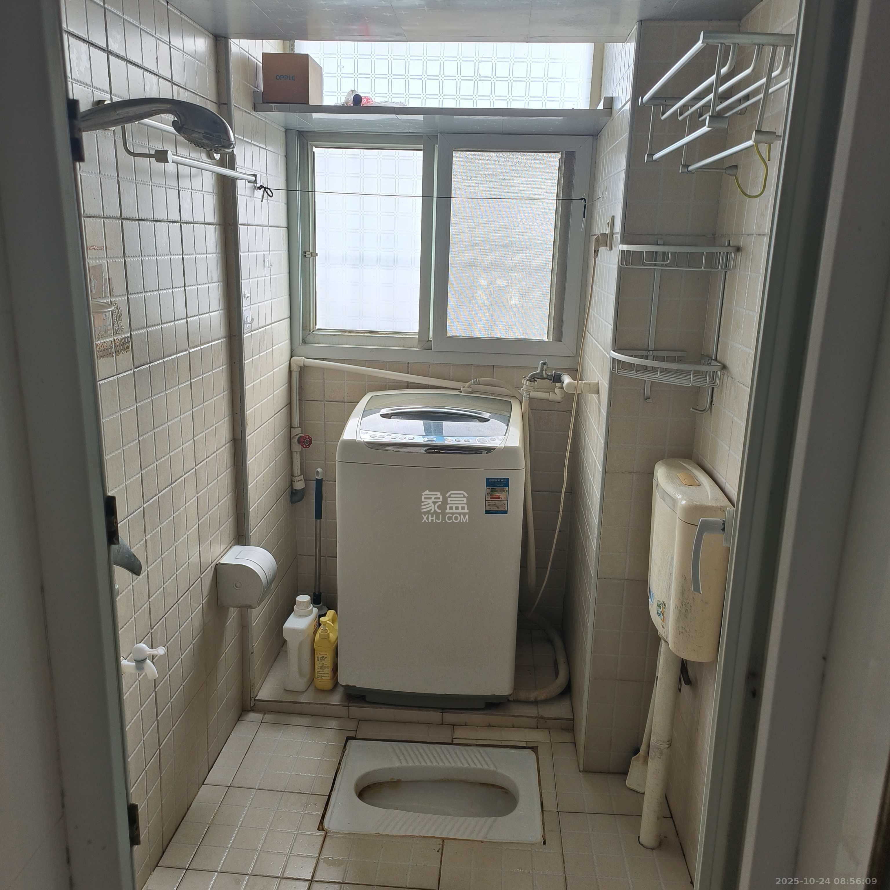 新民小区  2室2厅1卫    2300.0元/月室内图