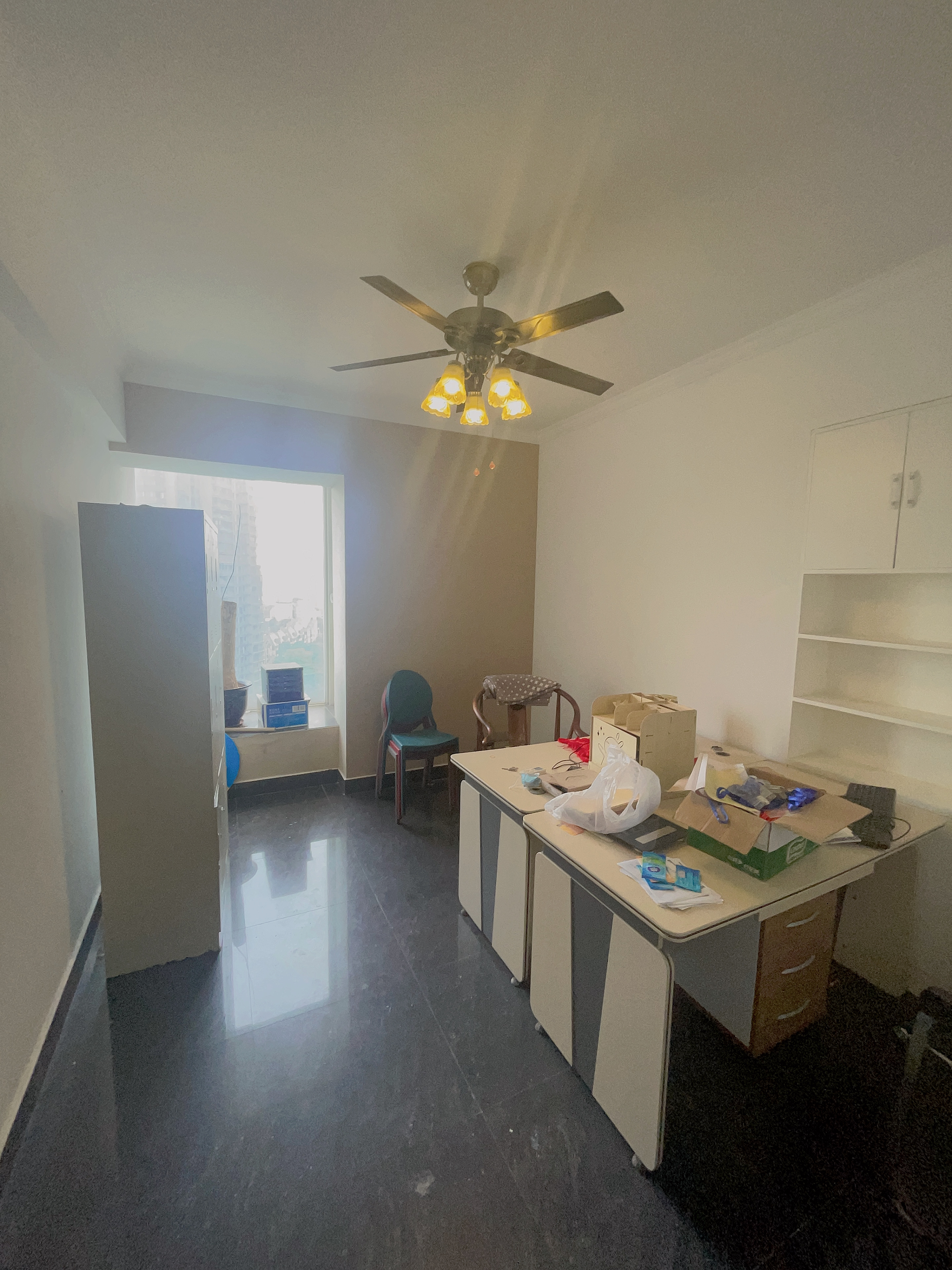 半山花园  3室2厅2卫    6000.0元/月室内图