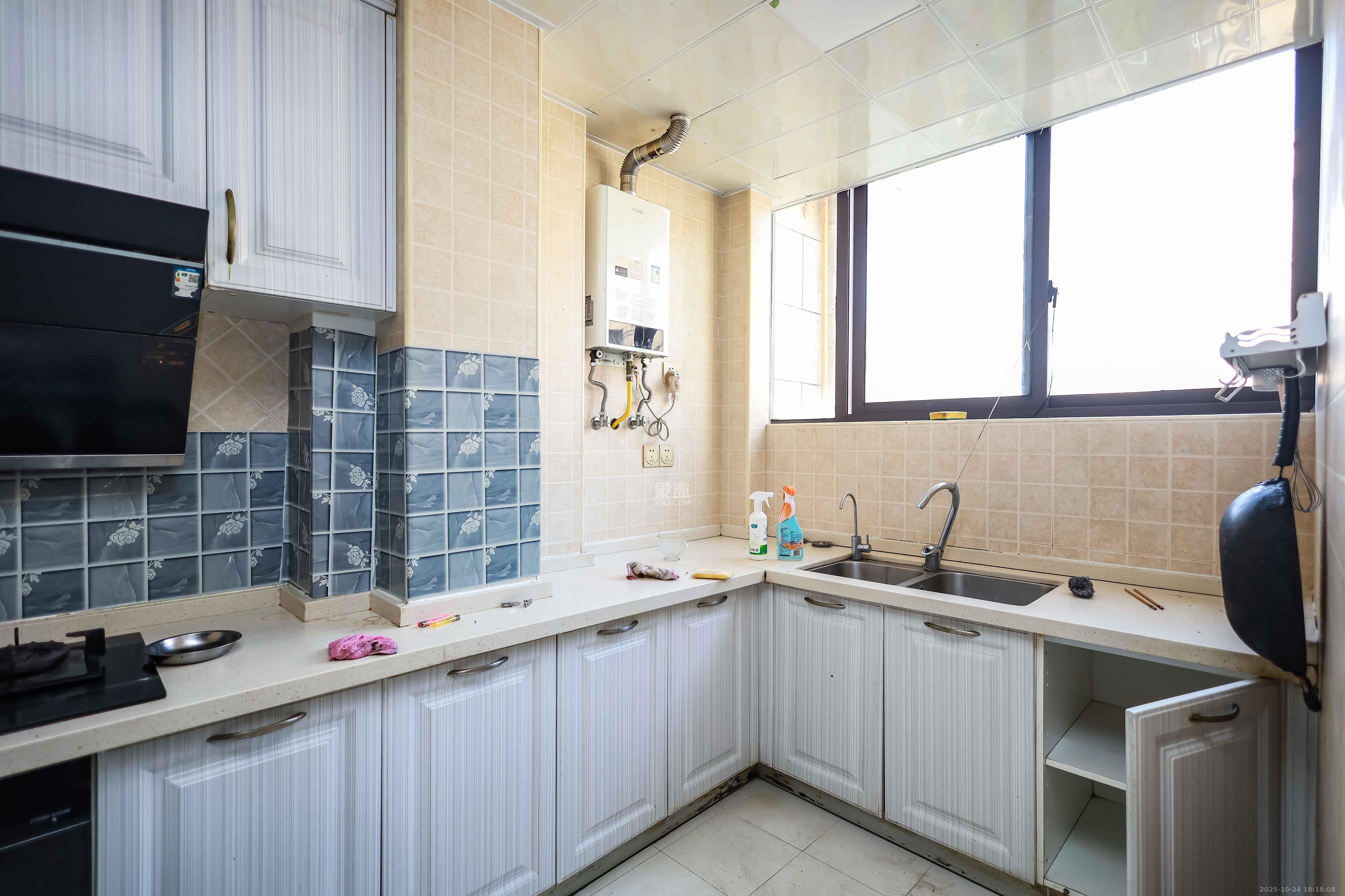 奥克斯缔壹城  3室2厅2卫    3500.0元/月室内图