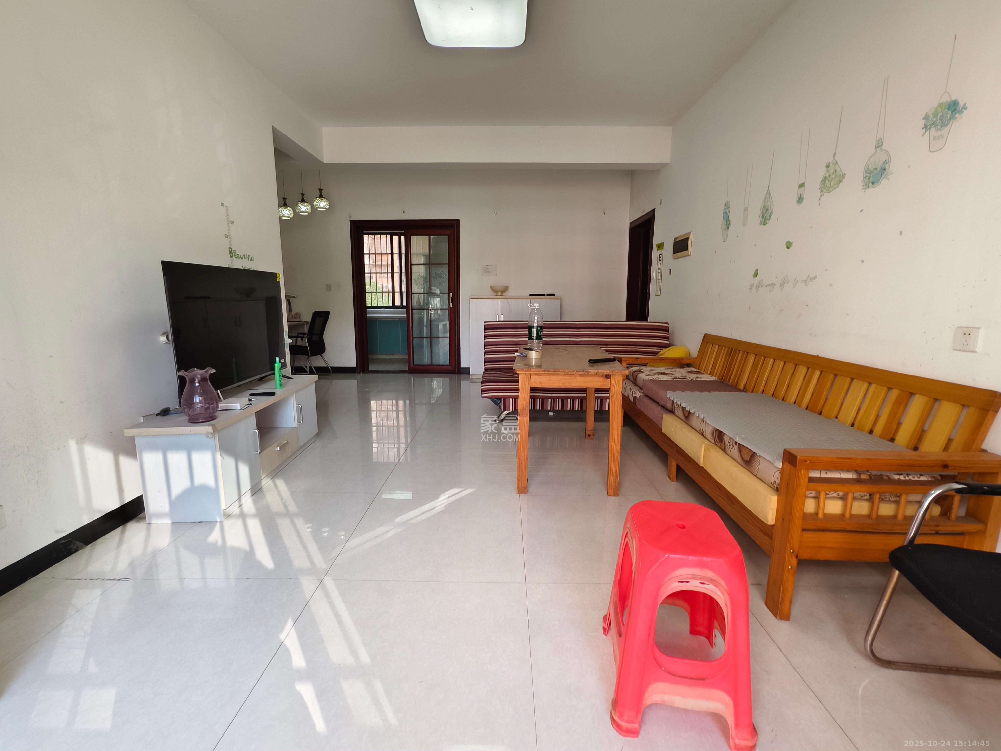 山水新城  2室2厅1卫    1700.0元/月 山水新城  2室2厅1卫    1700.0元/月