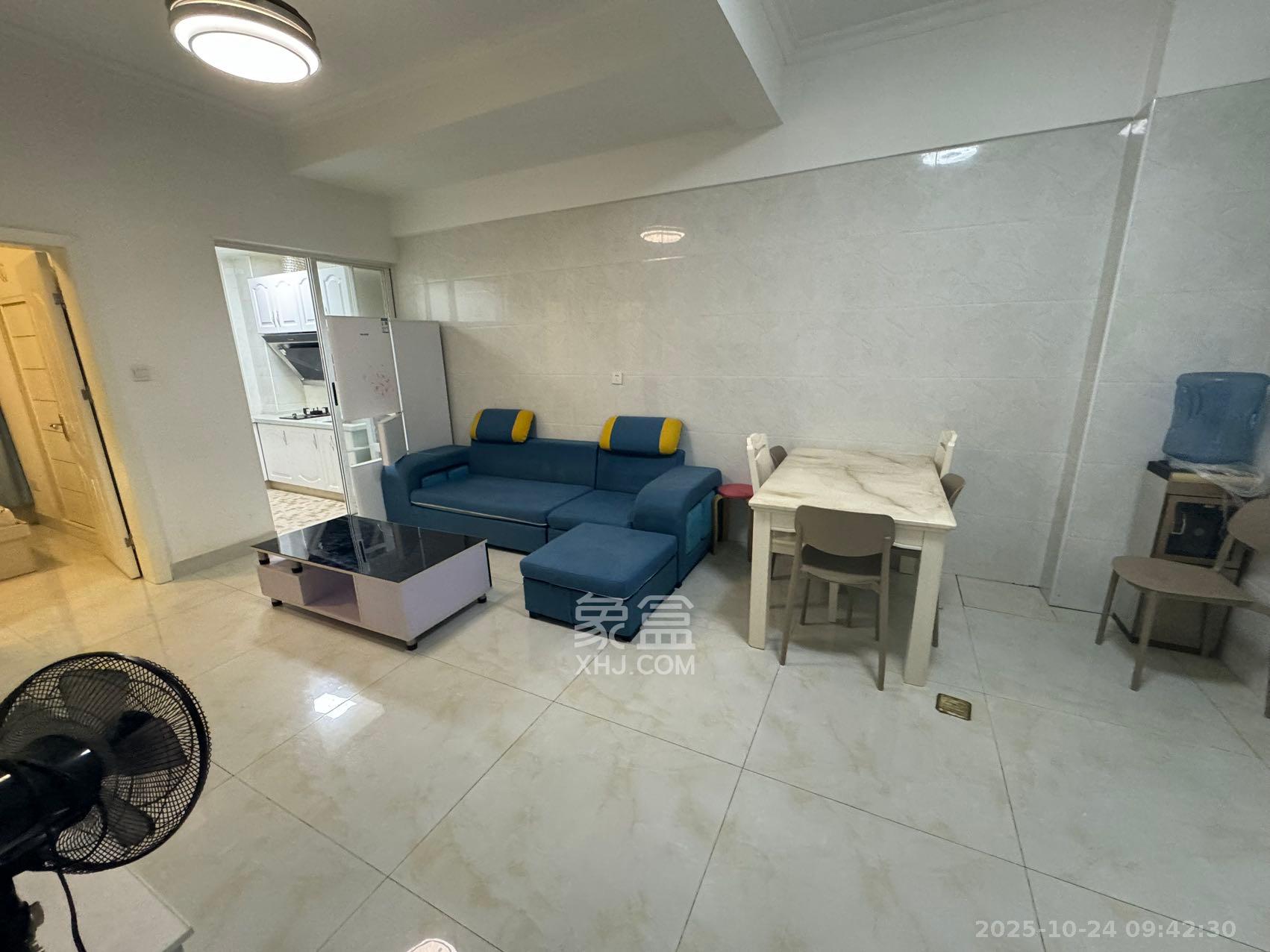 才子嘉都  2室1厅1卫    1900.0元/月室内图