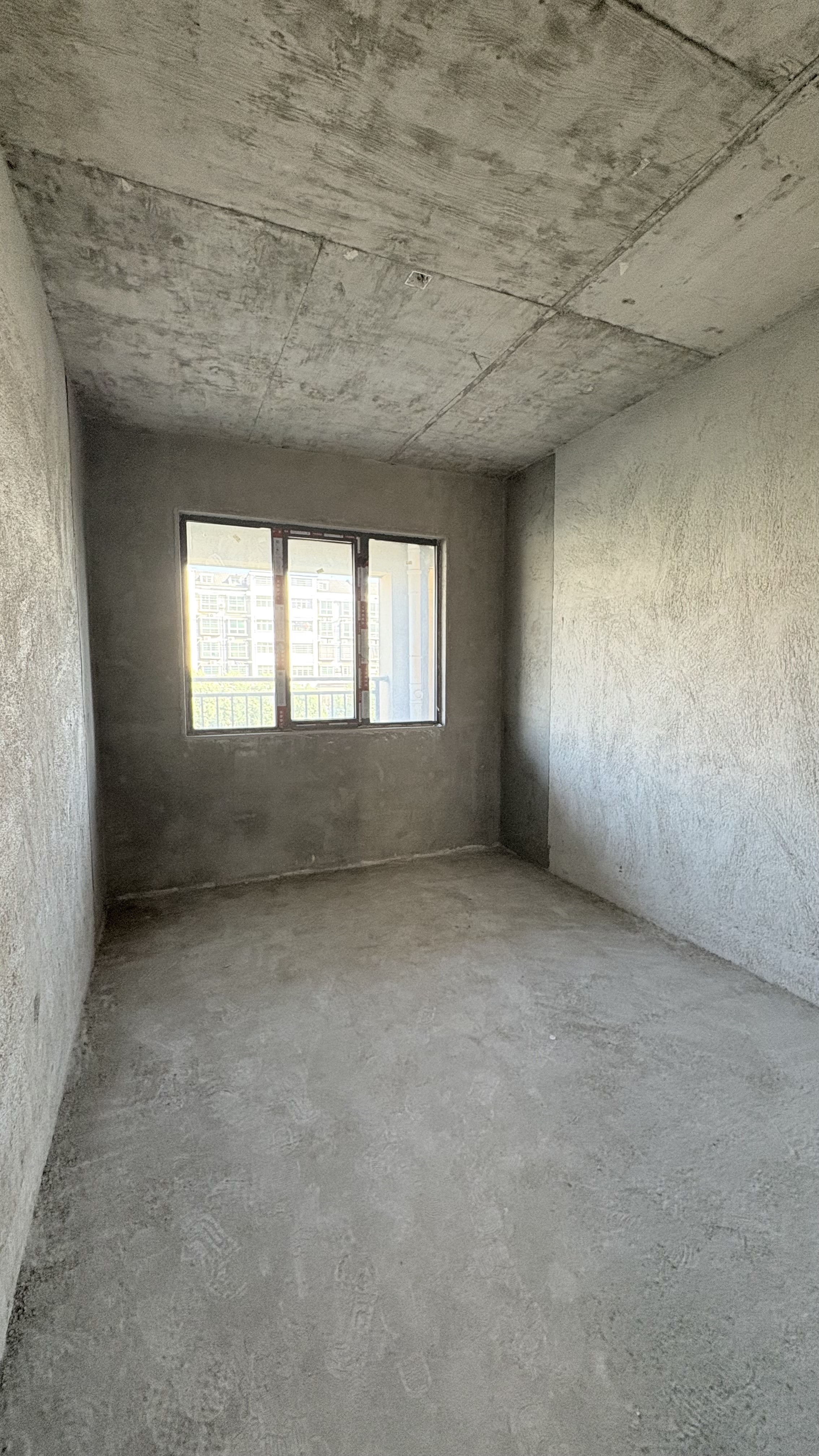 钢都北城家园  3室2厅2卫    51.0万 钢都北城家园  3室2厅2卫    51.0万客厅