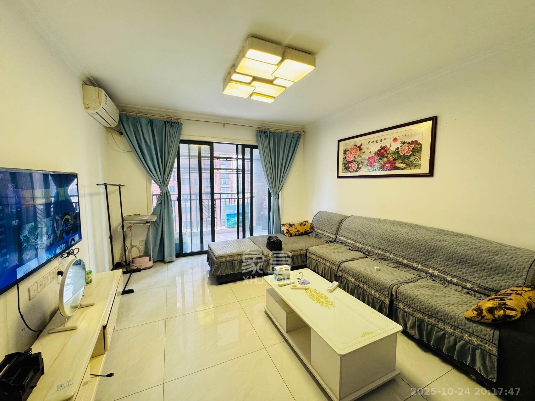 半山壹号  1室2厅1卫    2600.0元/月室内图