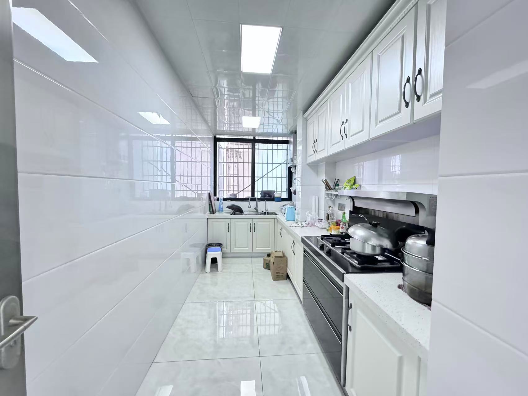 金碧花园  3室2厅2卫    73.8万 金碧花园  3室2厅2卫    73.8万室内图