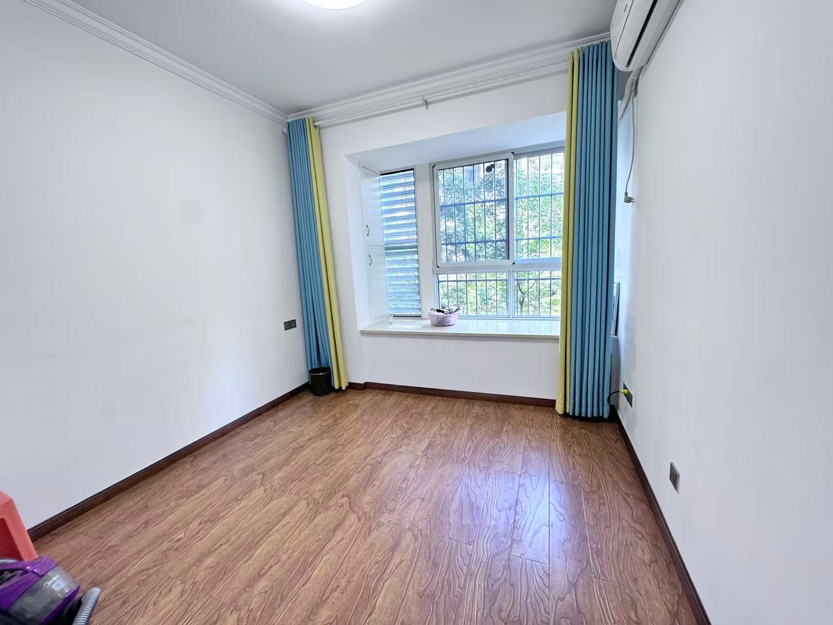 金碧花园  3室2厅2卫    73.8万 金碧花园  3室2厅2卫    73.8万室内图