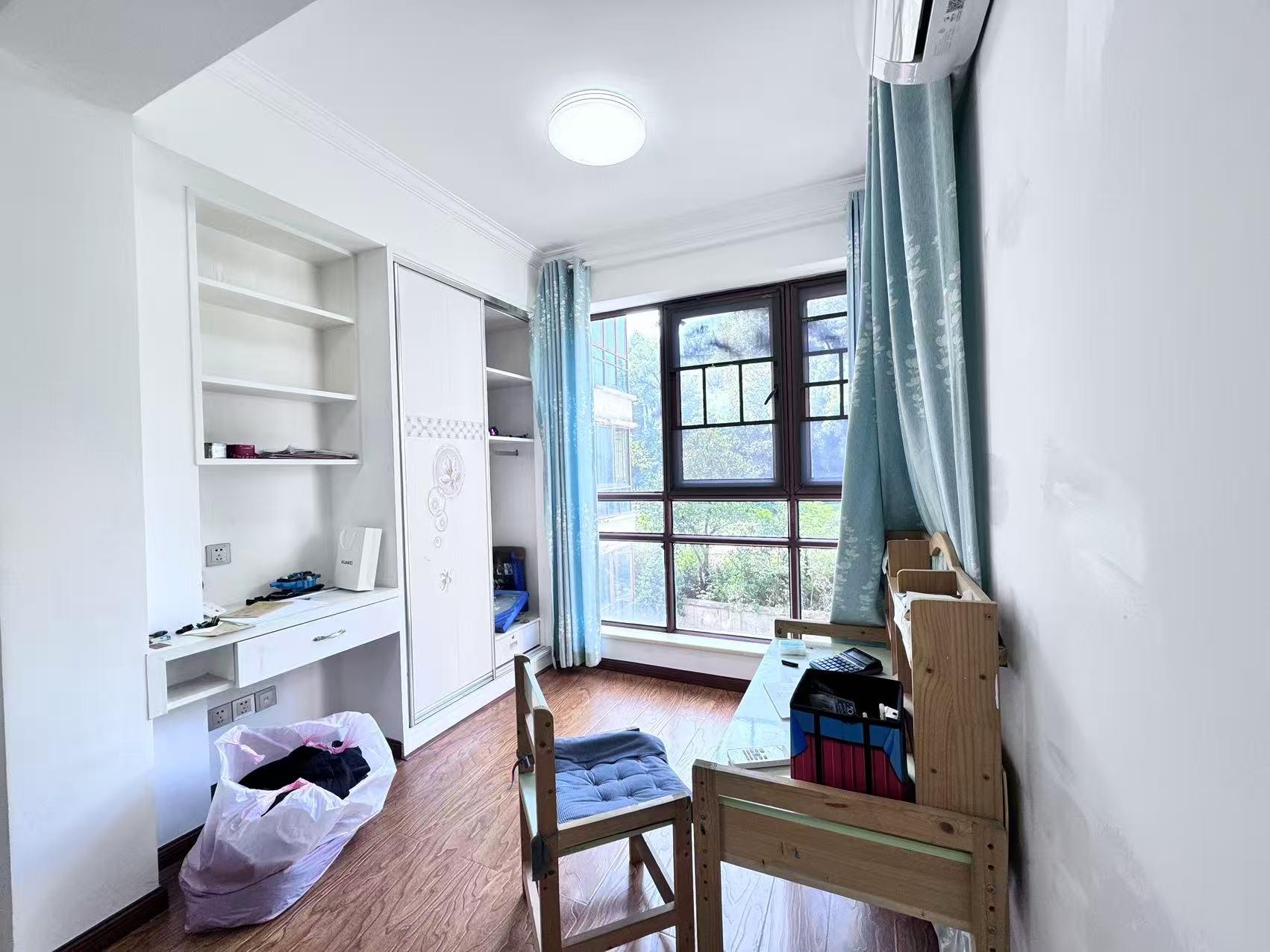 金碧花园  3室2厅2卫    73.8万 金碧花园  3室2厅2卫    73.8万室内图