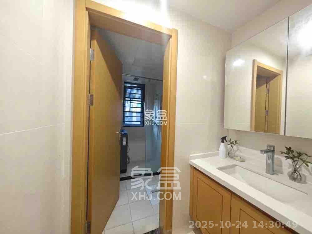 中建嘉和城凤凰台(中建瑞兴家园)  4室2厅2卫    2600.0元/月 中建嘉和城凤凰台(中建瑞兴家园)  4室2厅2卫    2600.0元/月室内图